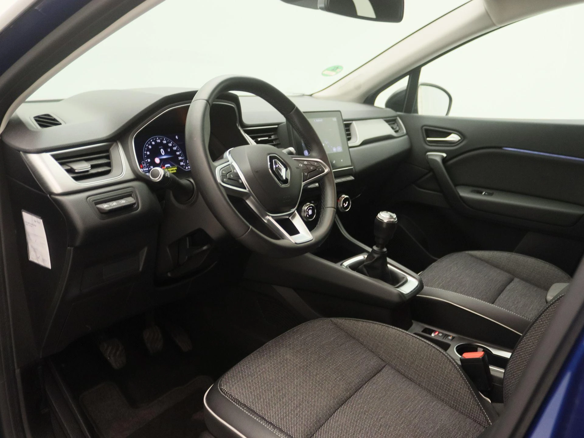 Renault-Captur-image-21