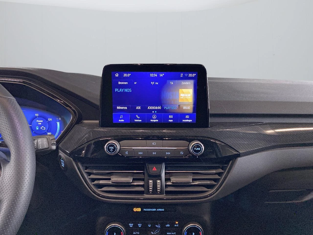 Ford Kuga FHEV ST-Line X - Pano - Driver Assist - Winterpack