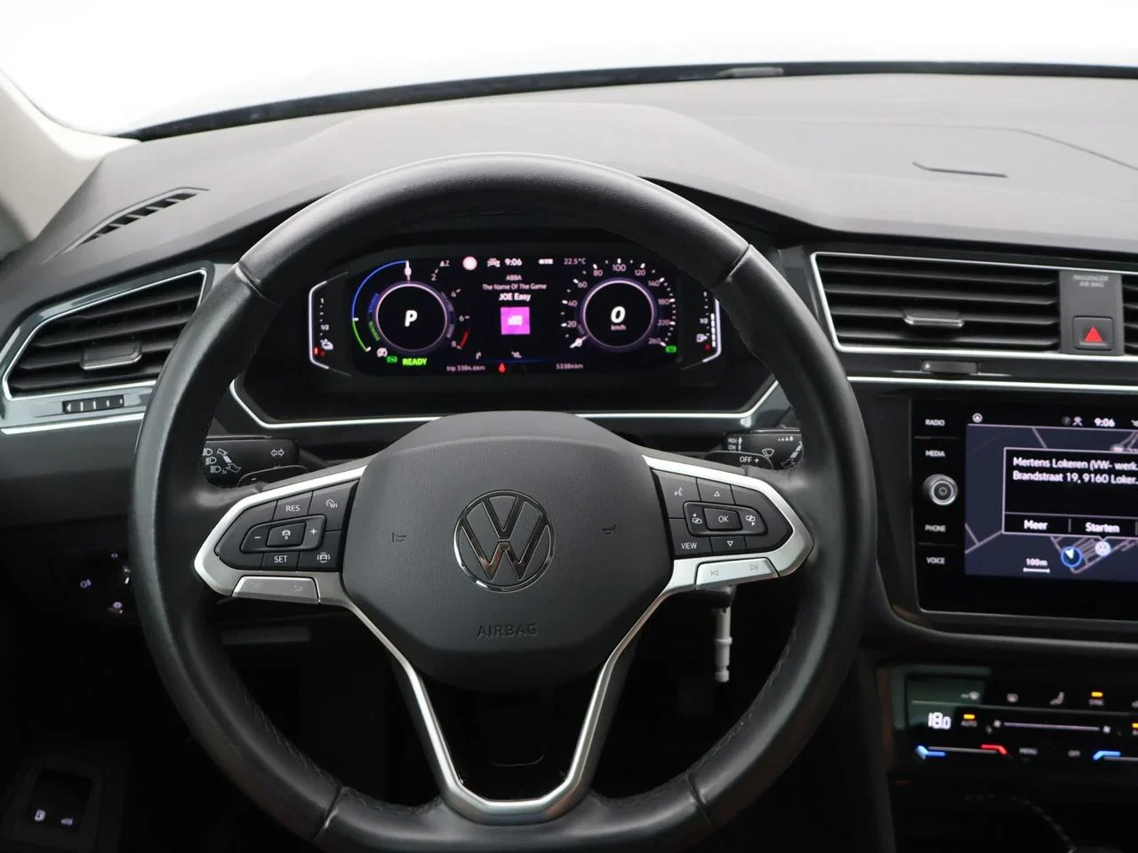 Volkswagen-Tiguan-image-8