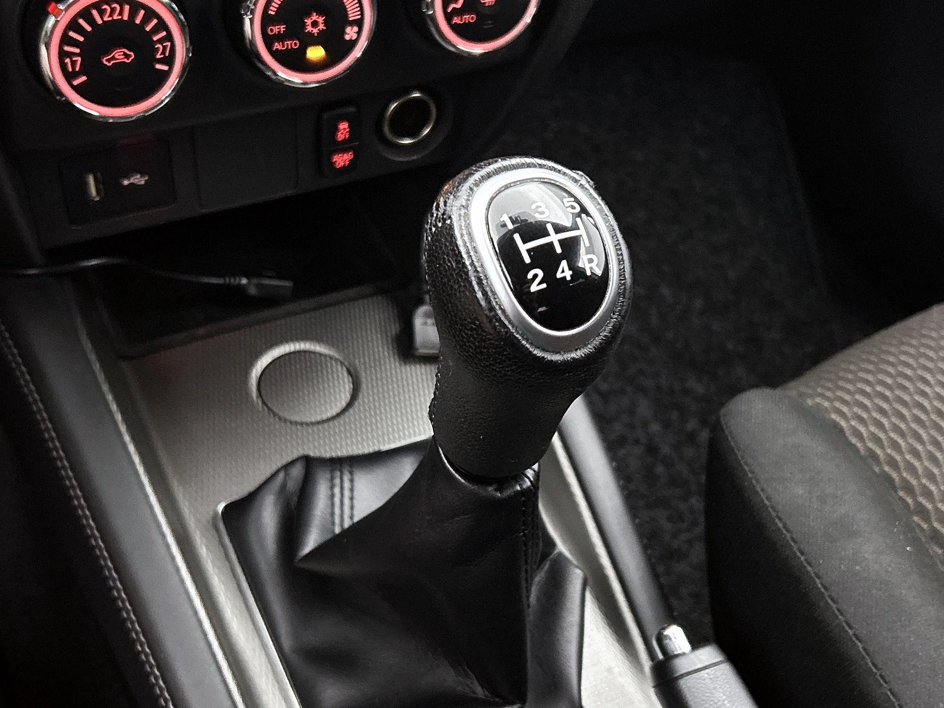 Mitsubishi-ASX-image-13