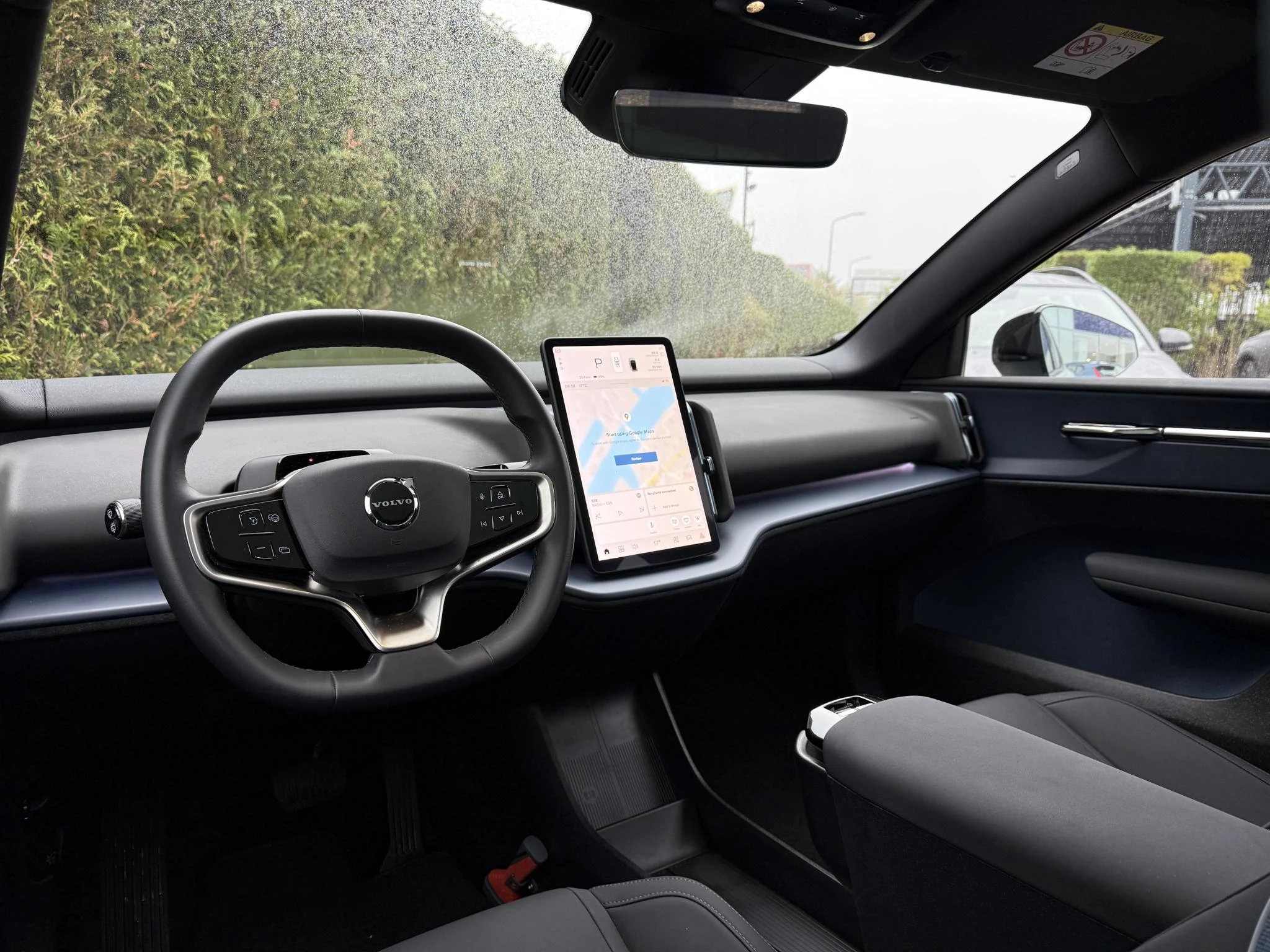 Volvo-EX30-image-1