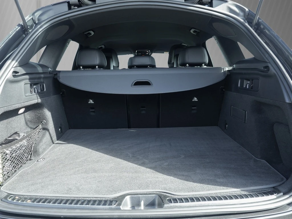 Mercedes-Benz-GLC-image-5
