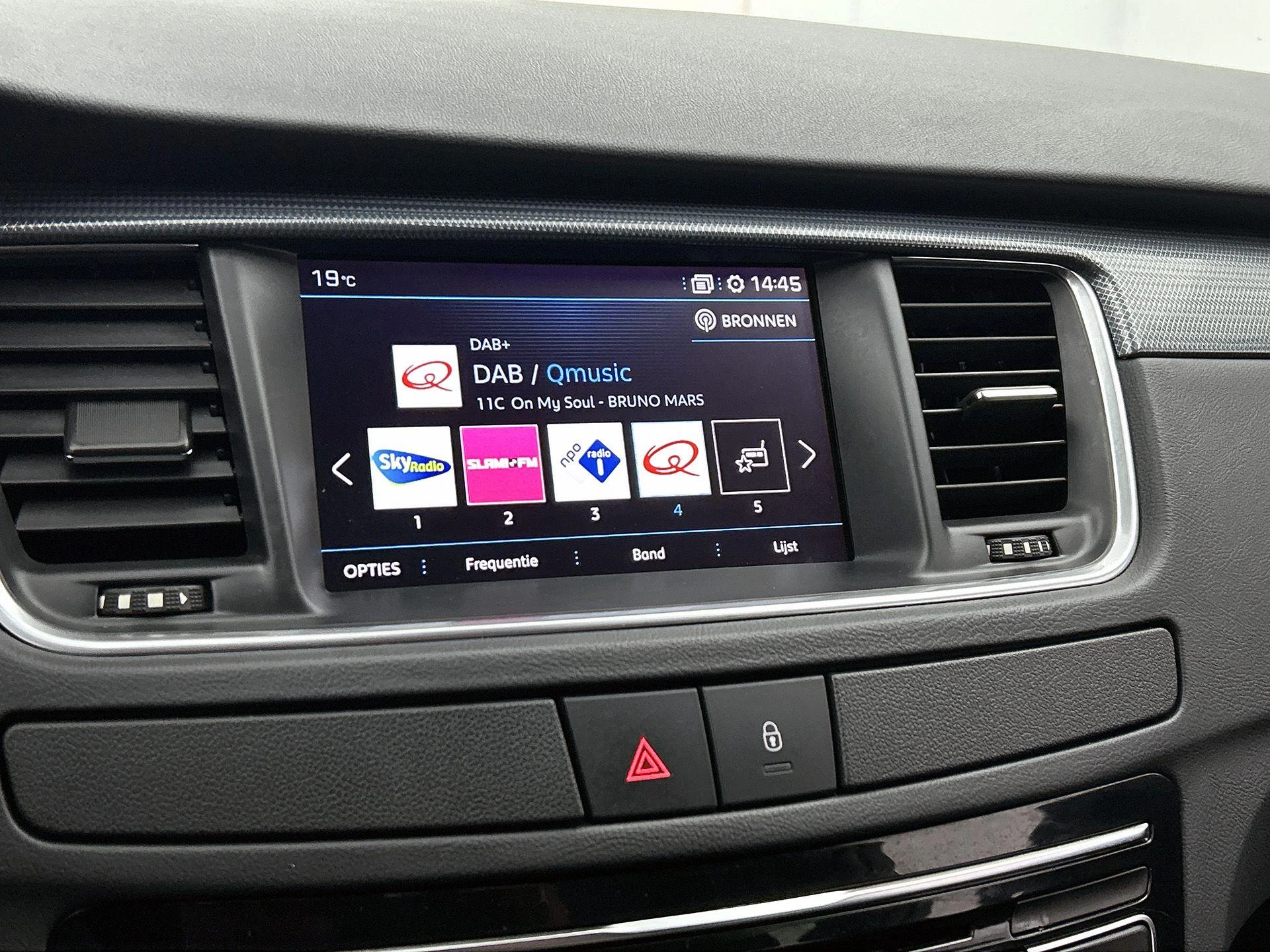 Peugeot-508-image-33