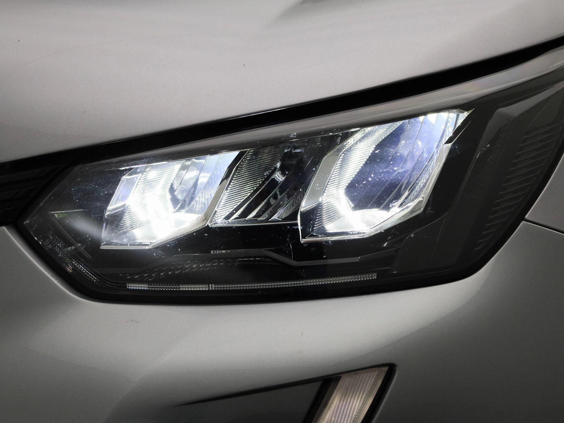 Peugeot-2008-image-12