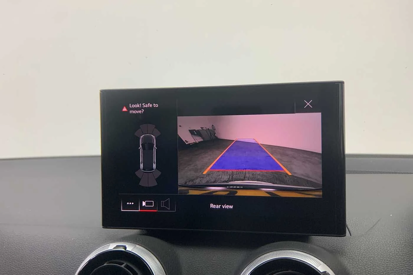 Audi-Q2-image-18