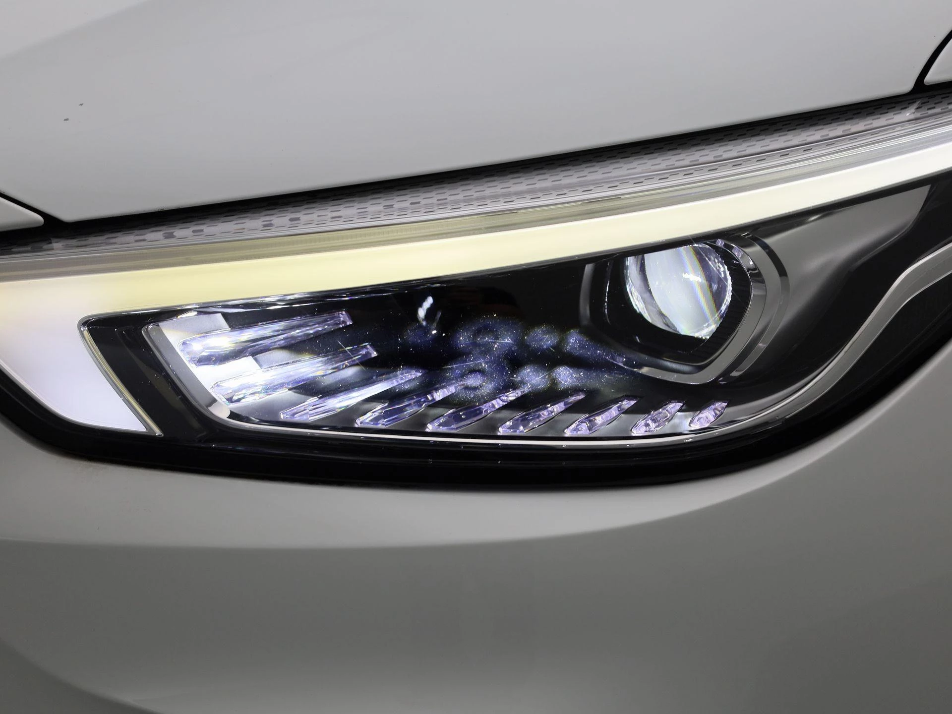 MG-ZS EV-image-13