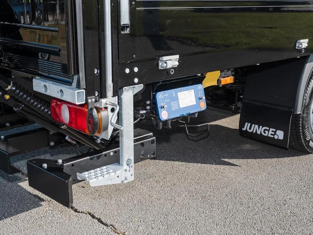 FUSO-Canter-image-12