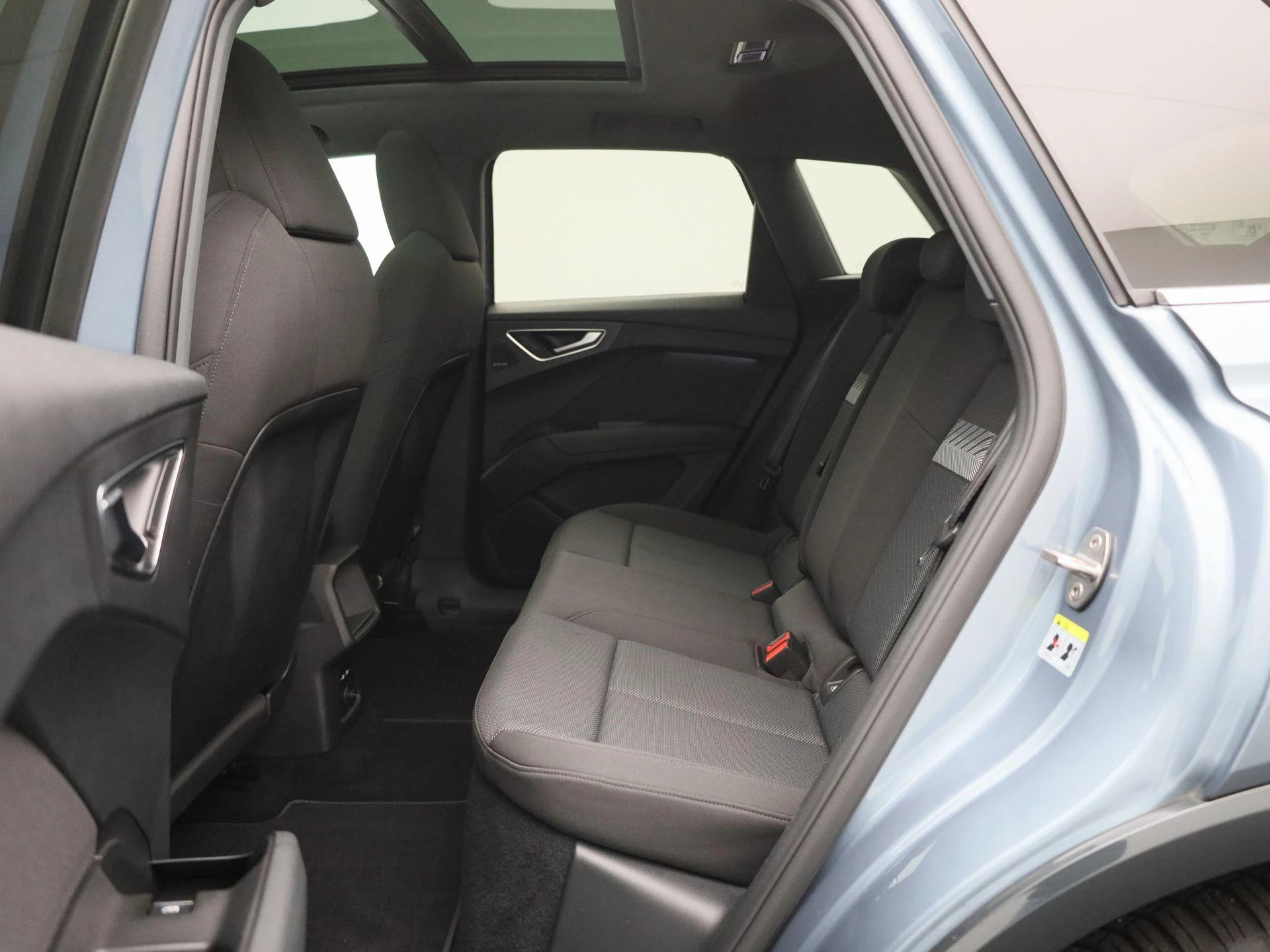 Audi-Q4 e-tron-image-13
