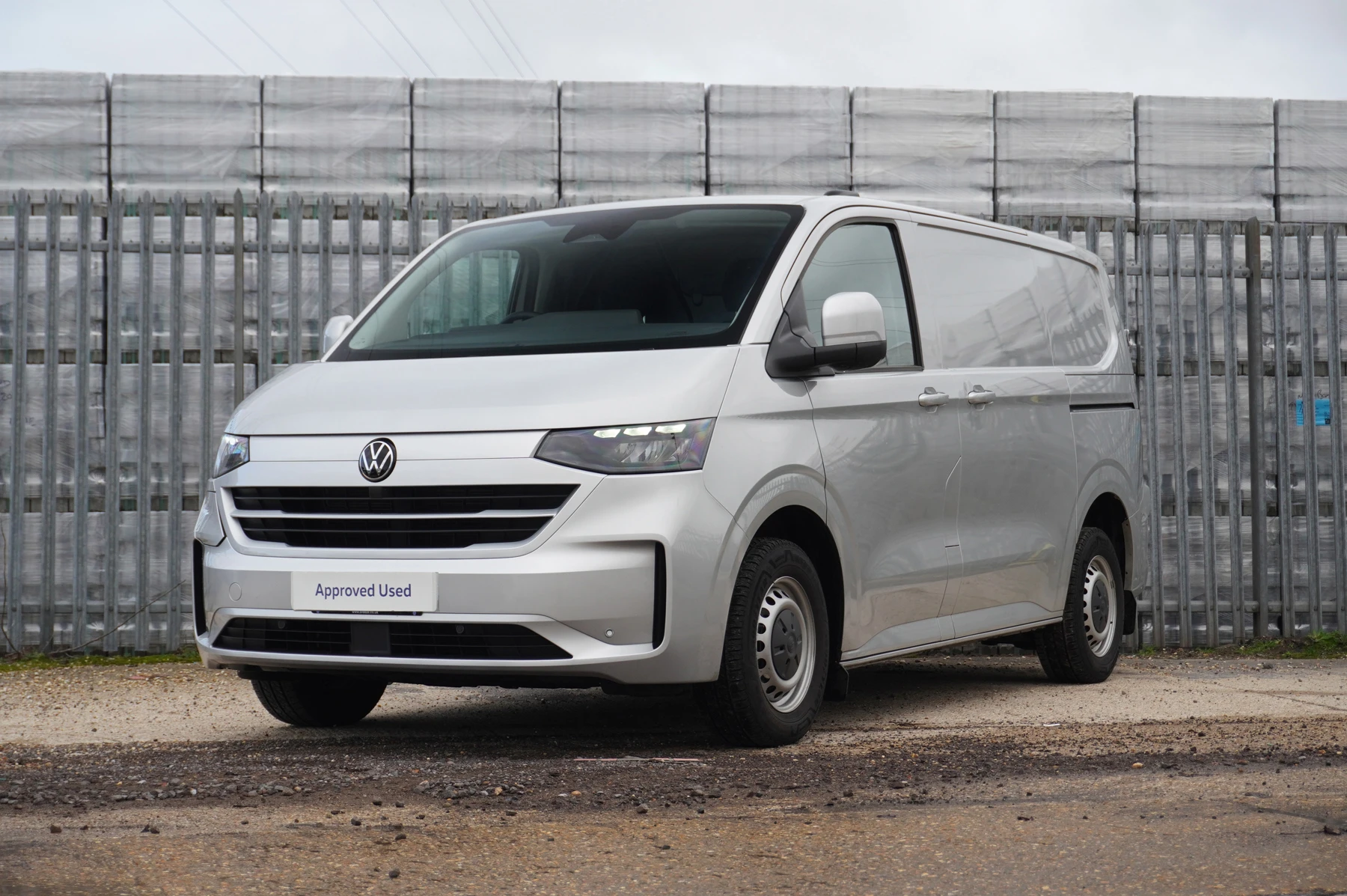 Volkswagen-Transporter-image-19