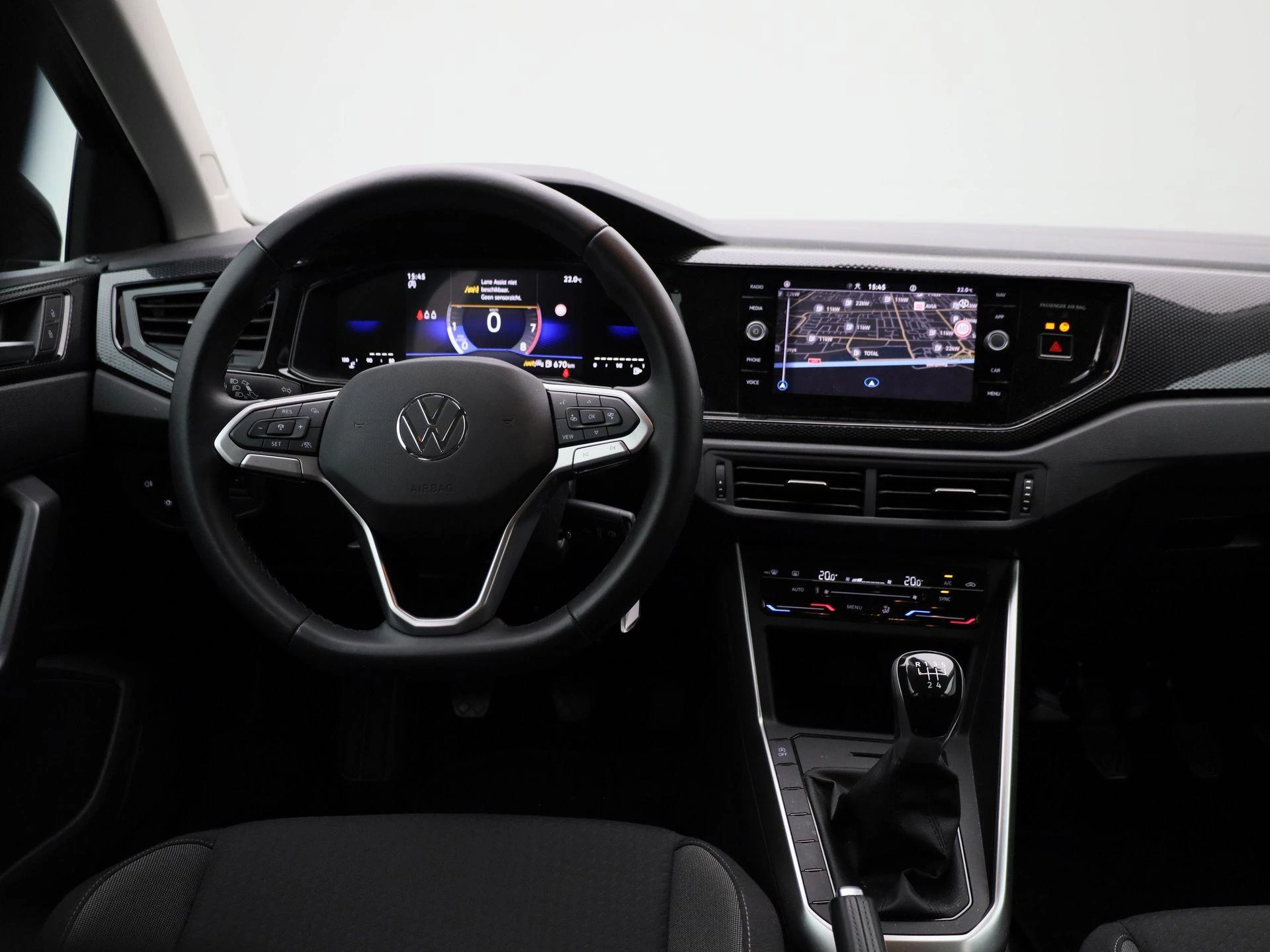 Volkswagen-Polo-image-6