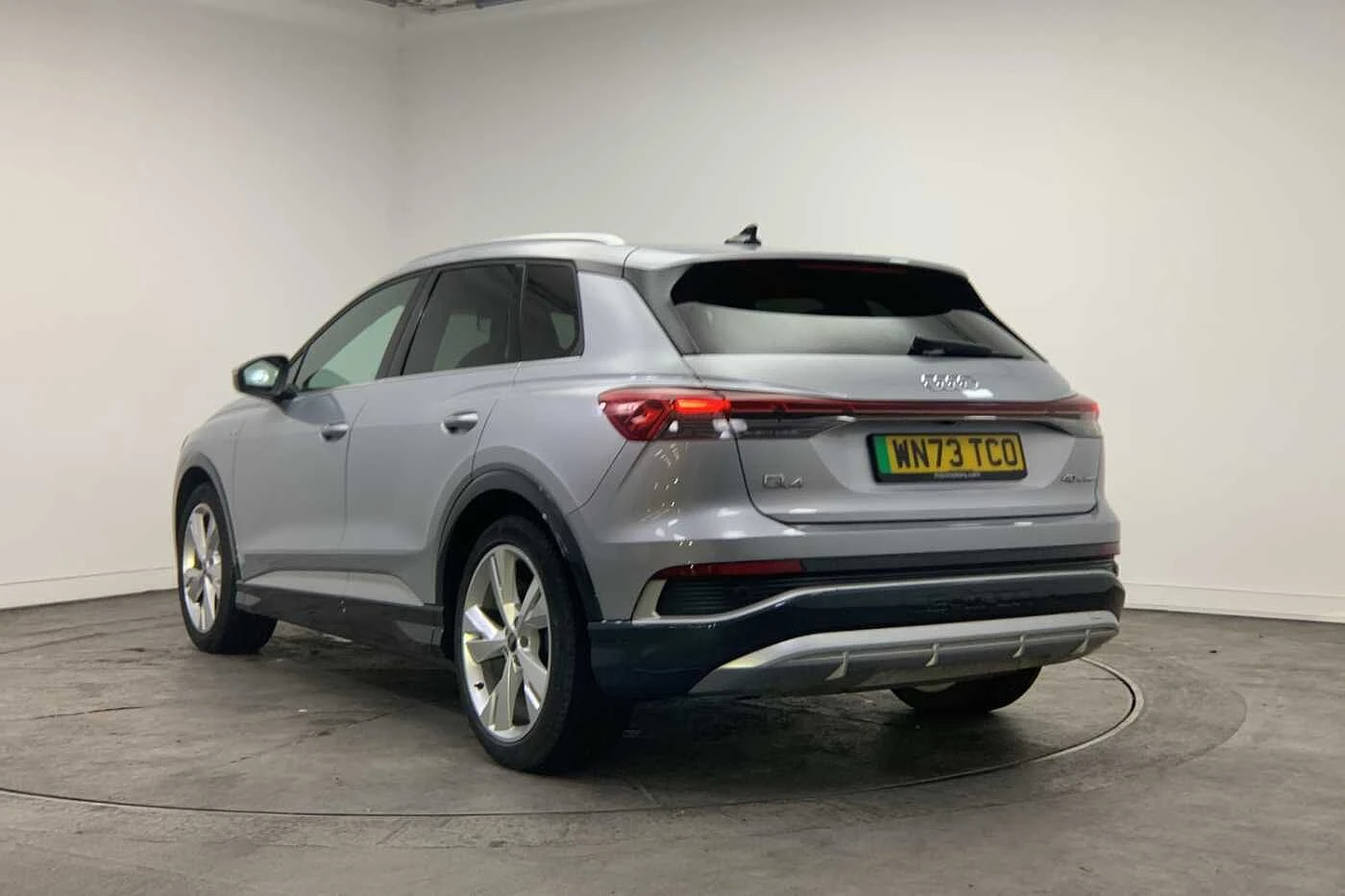 Audi-Q4 e-tron-image-2