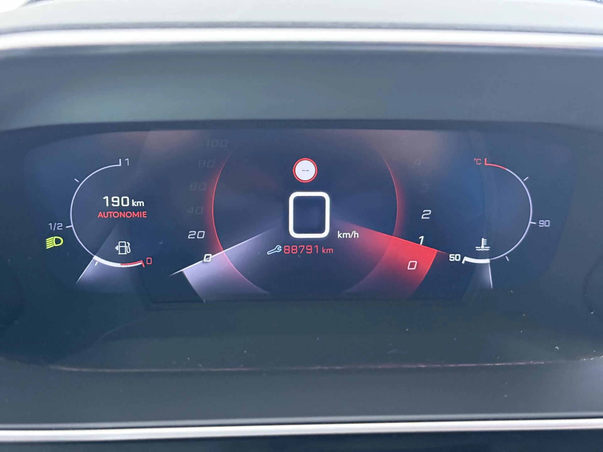 Peugeot-2008-image-9