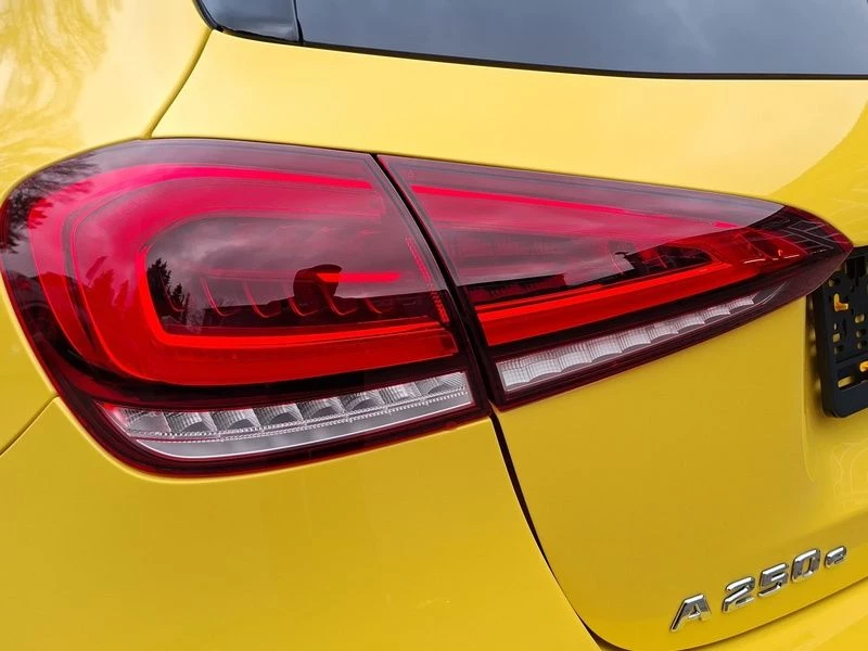 Mercedes-Benz A-Klasse 250 e LED Business-Paket 360° Kamera