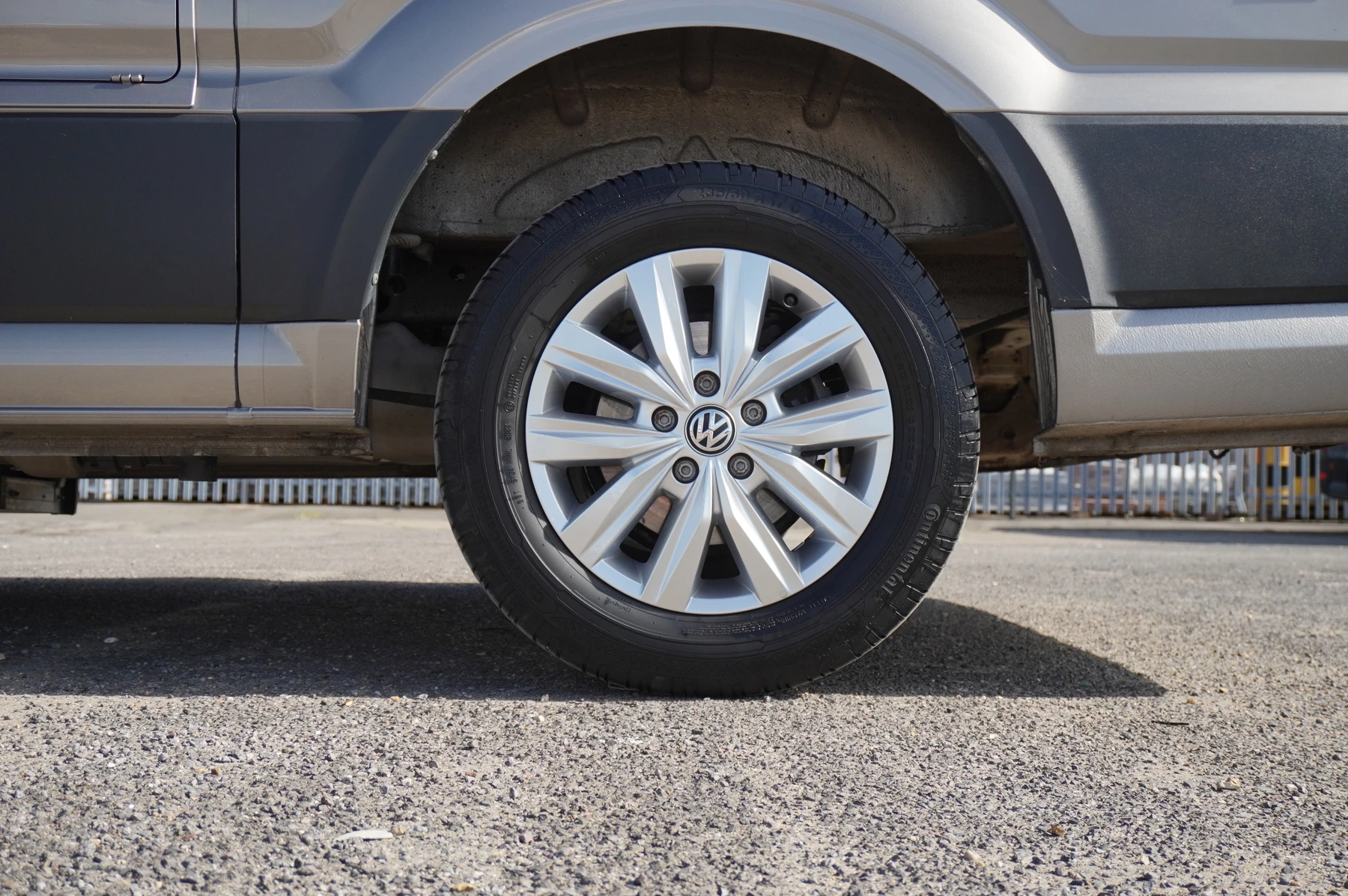 Volkswagen-California-image-43