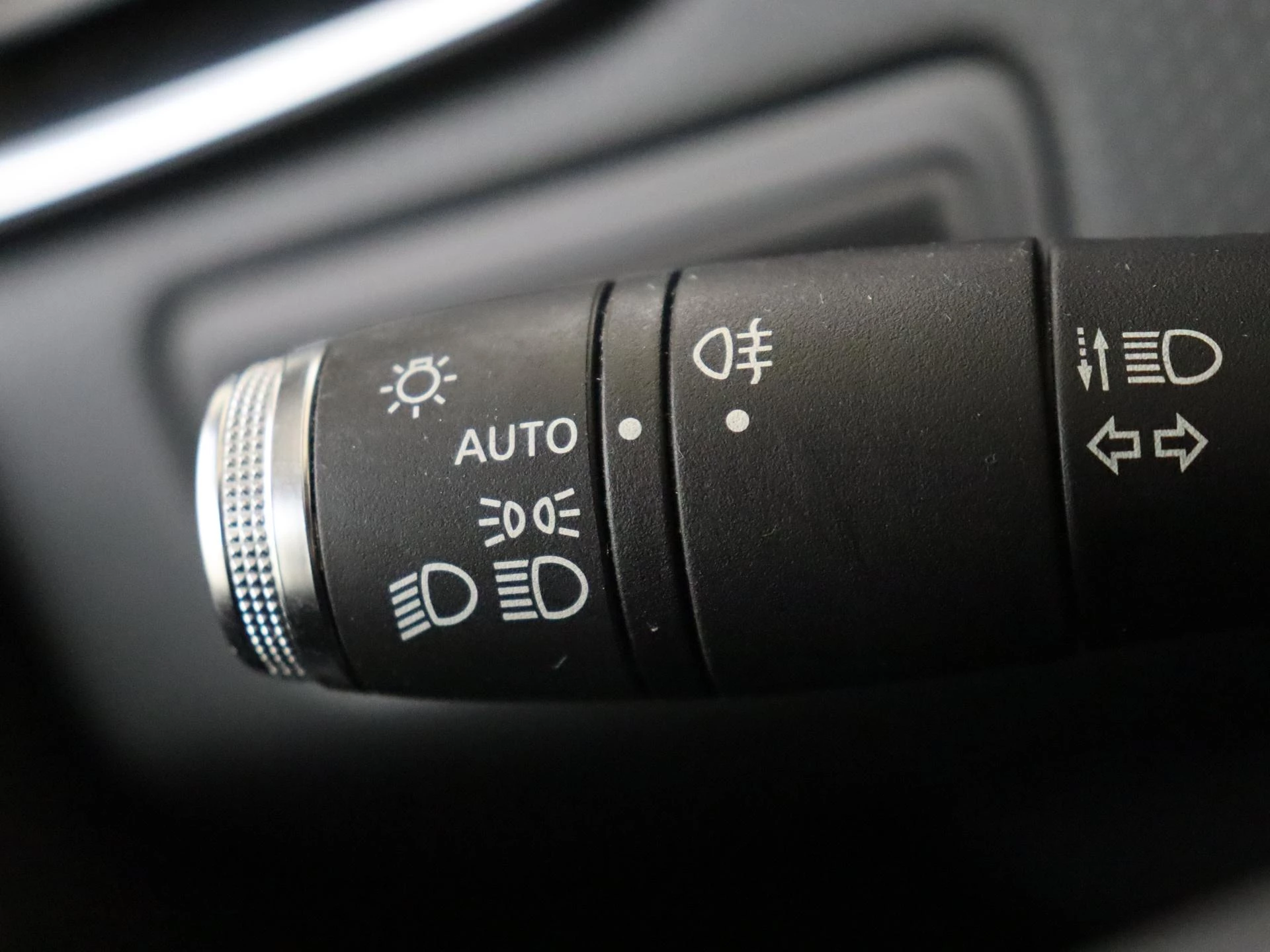 Renault-Clio-image-24
