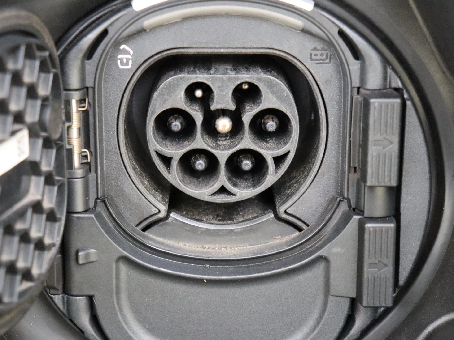 Mercedes-Benz-S-Klasse-image-31