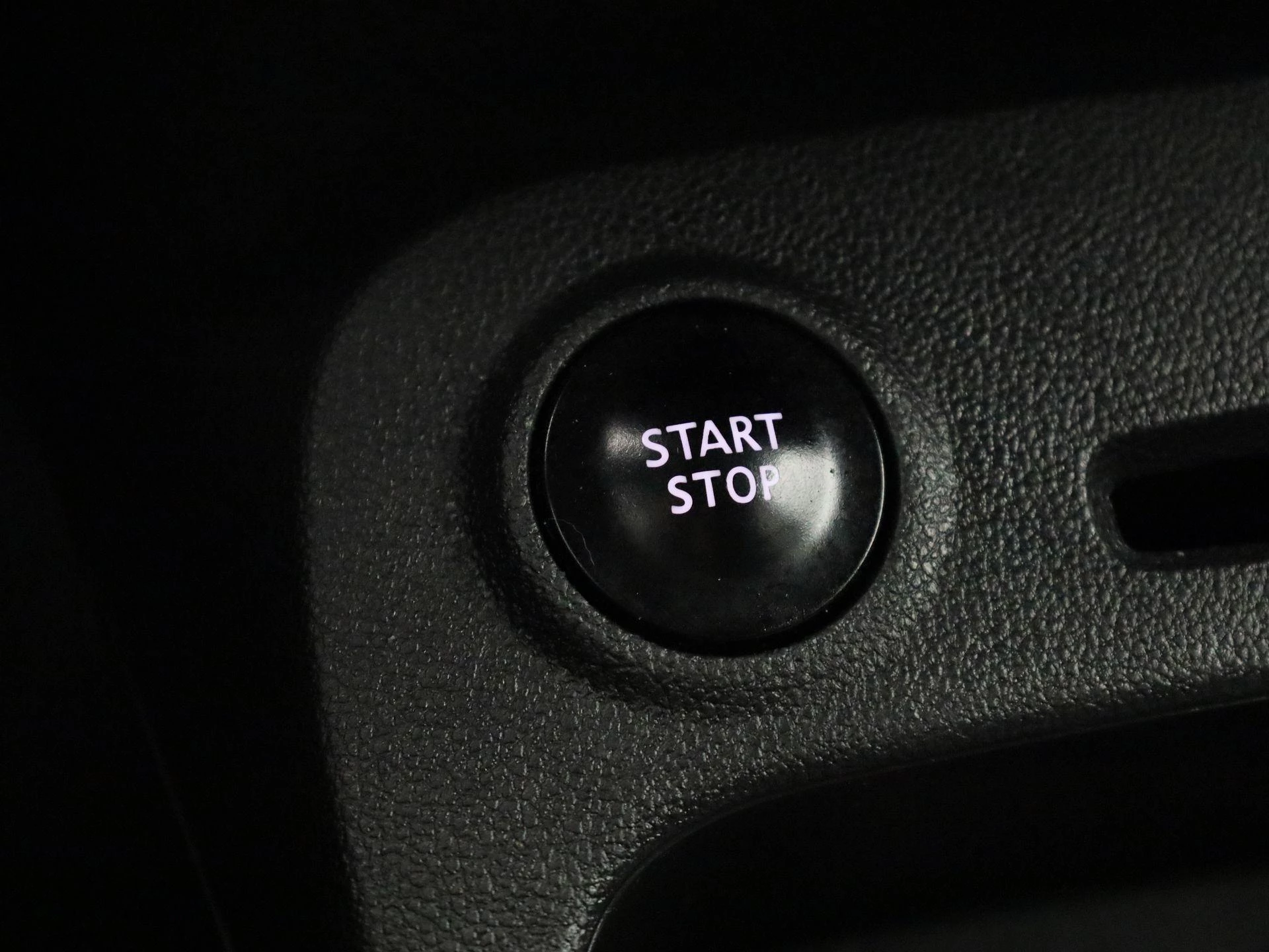 Renault-Captur-image-21