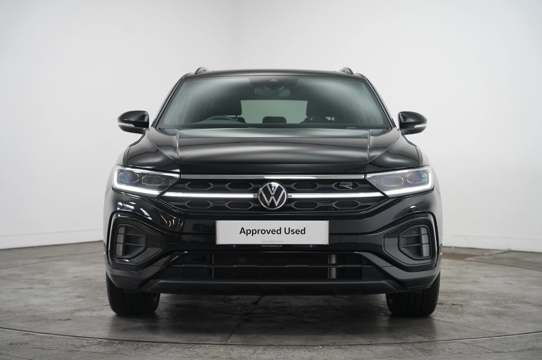 Volkswagen-T-Roc-image-6