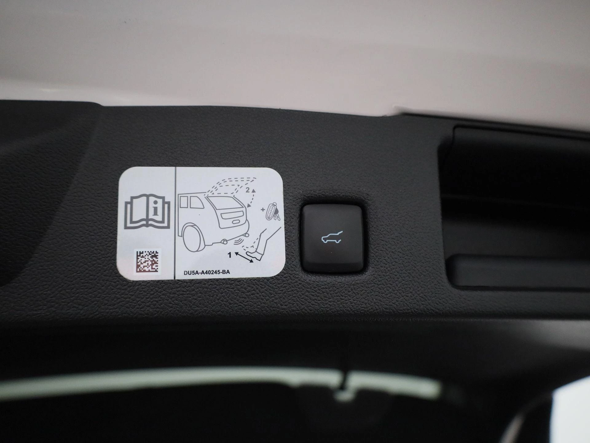 Ford-Kuga-image-12