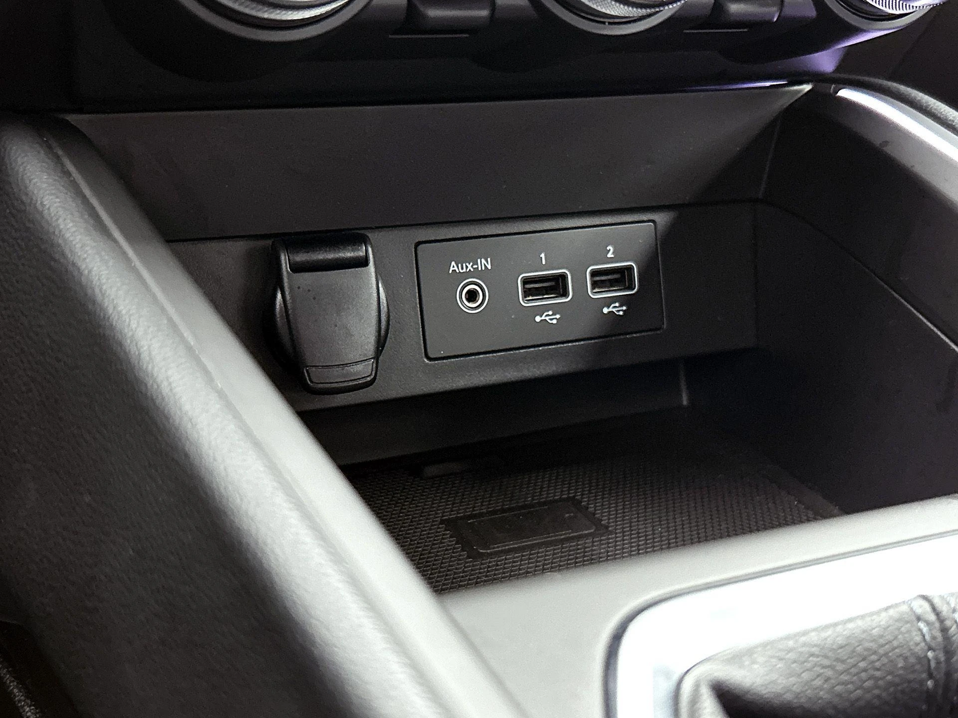 Renault-Clio-image-28