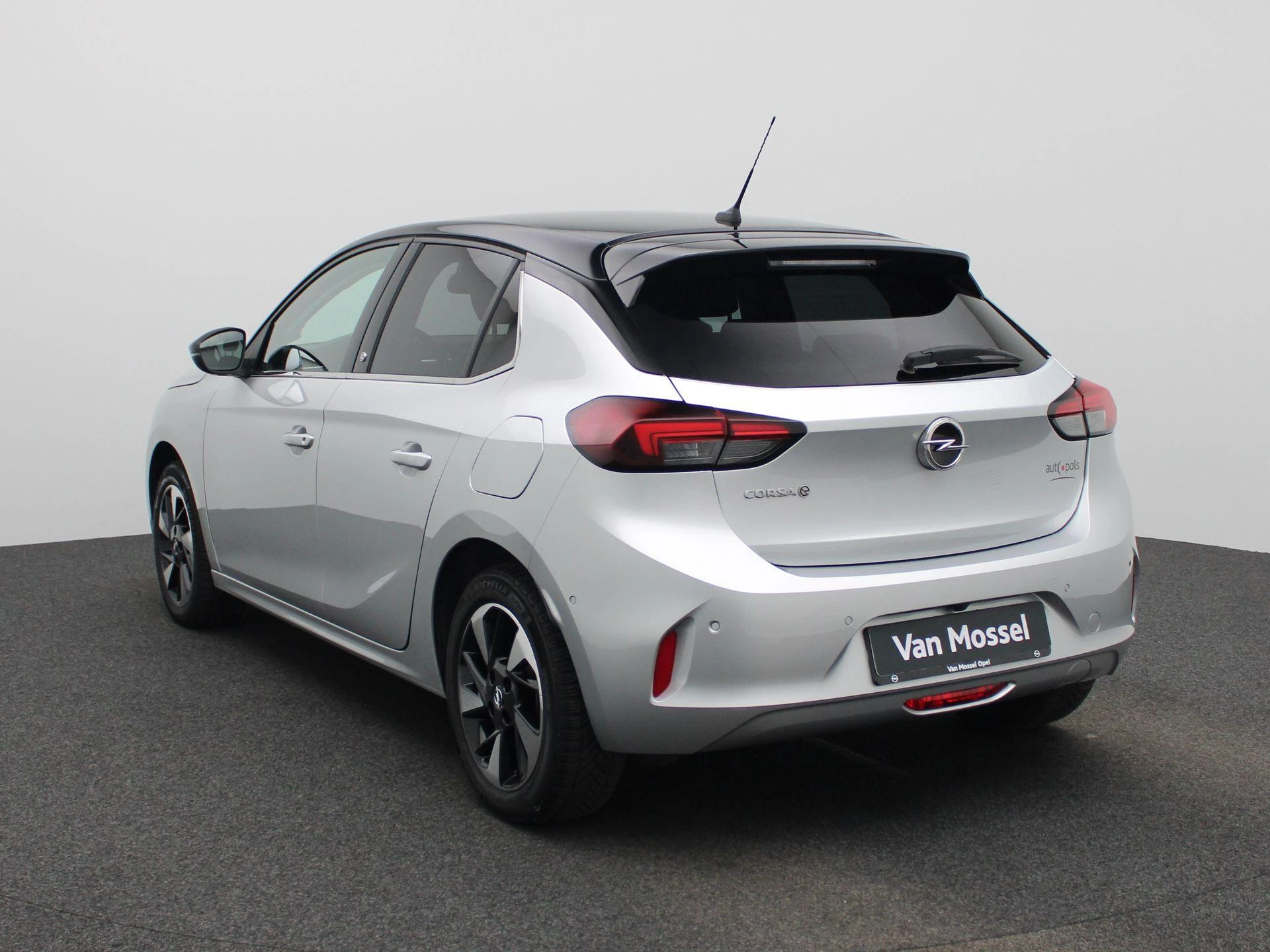 Opel-Corsa-e-image-1