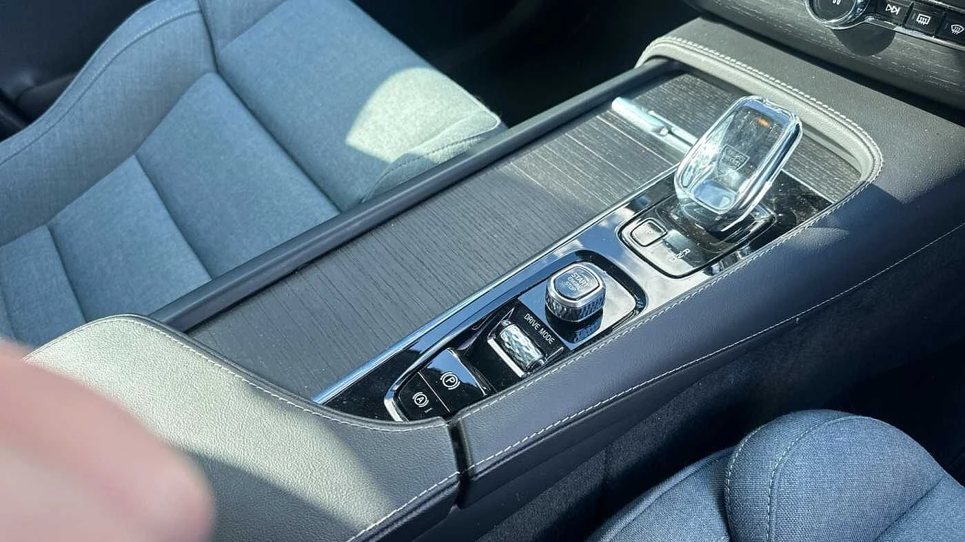 Volvo-XC90-image-24
