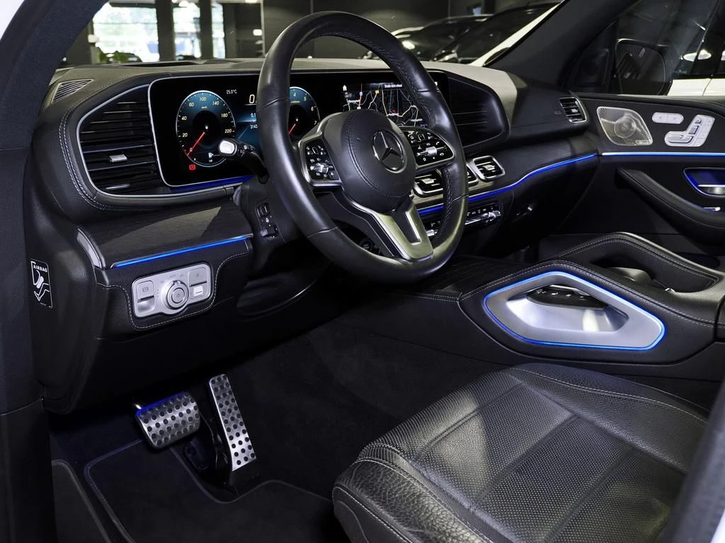 Mercedes-Benz-GLS 450-image-8