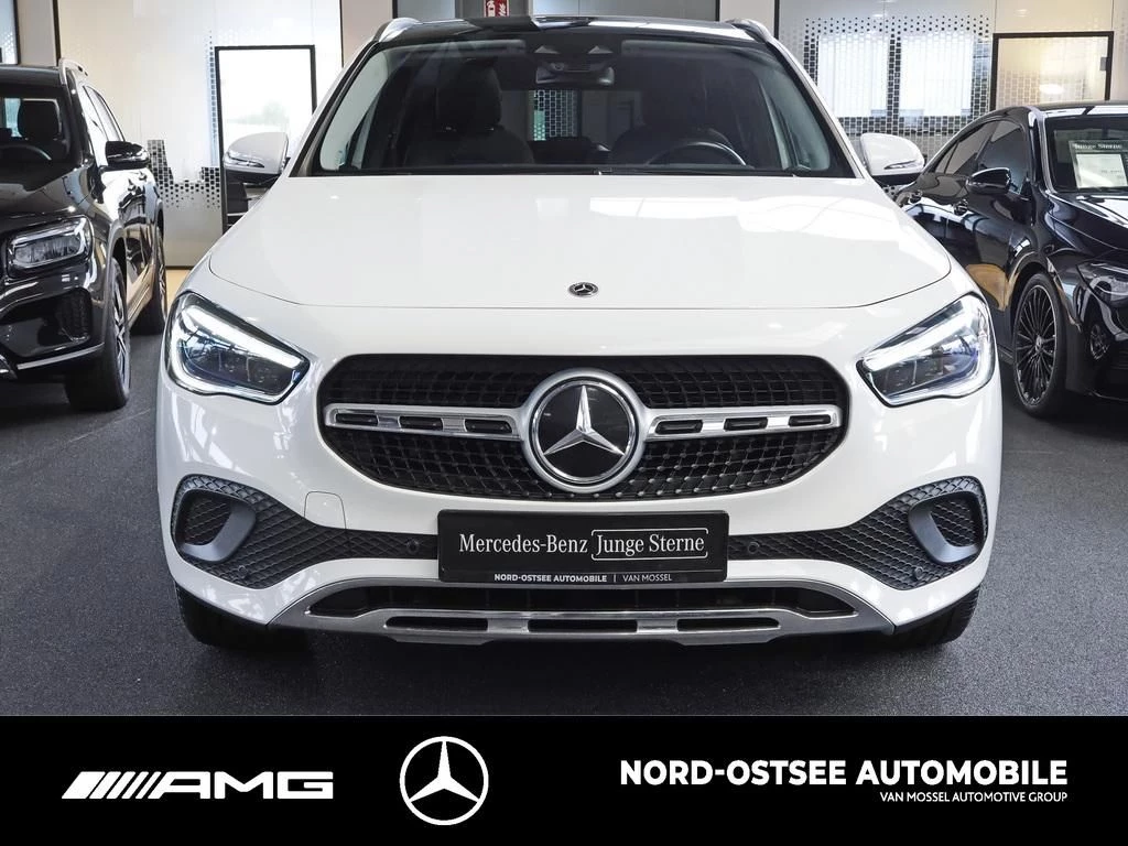 Mercedes-Benz GLA 220 d 4M PROGRESSIVE KAMERA PANO HUD NAVI Progressive