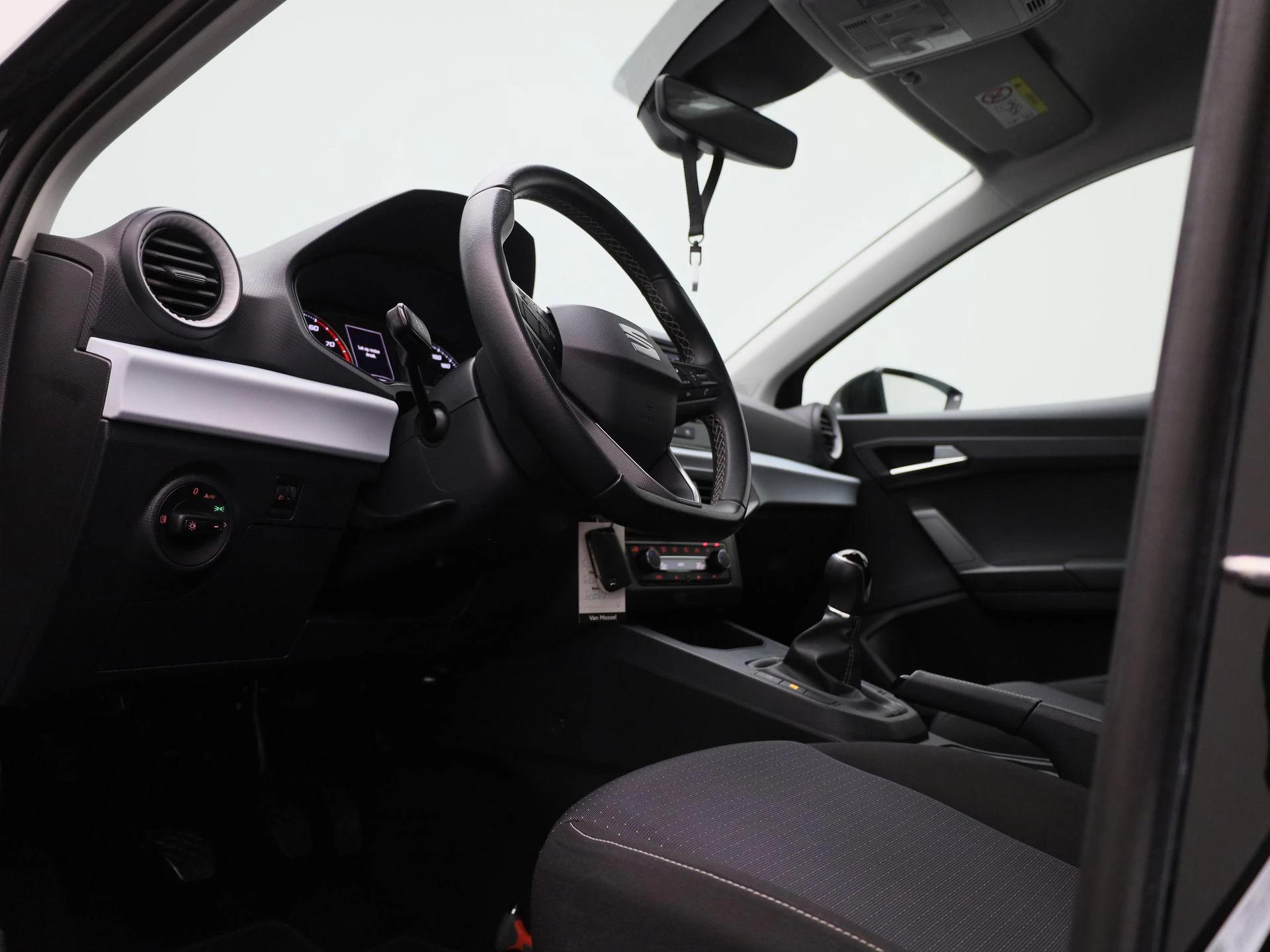 SEAT-Ibiza-image-24