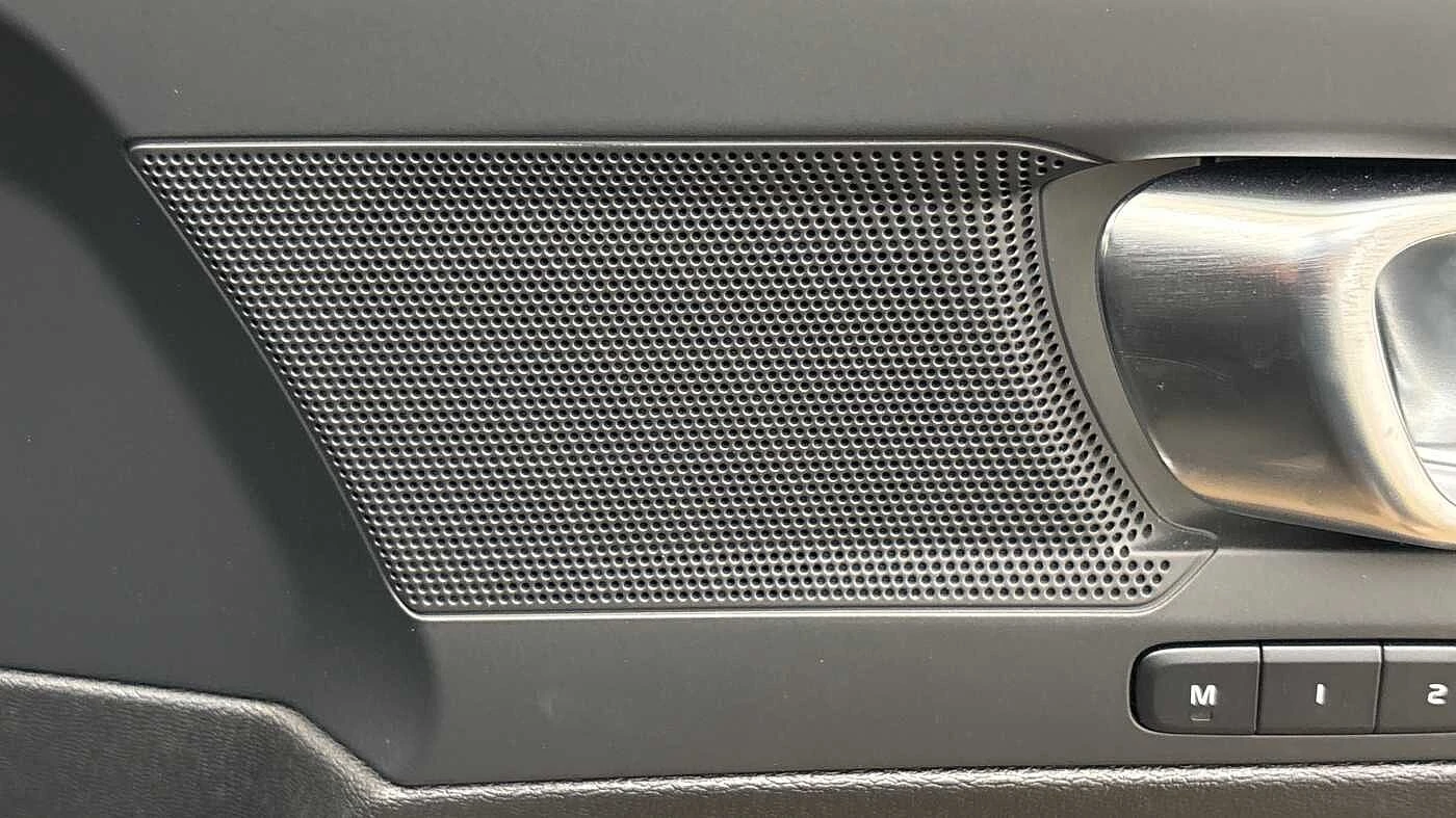 Volvo-EC40-image-26