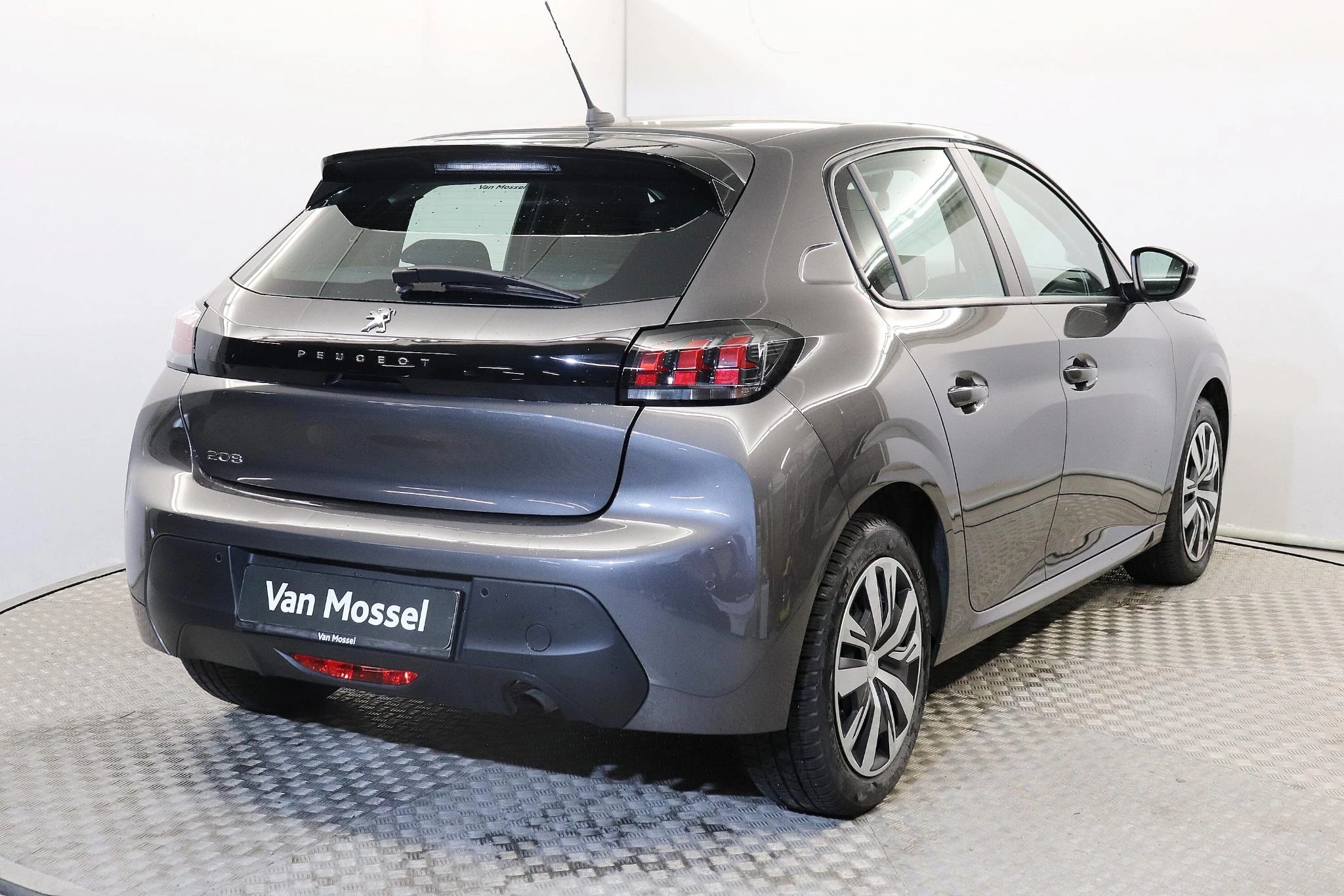 Peugeot-208-image-3