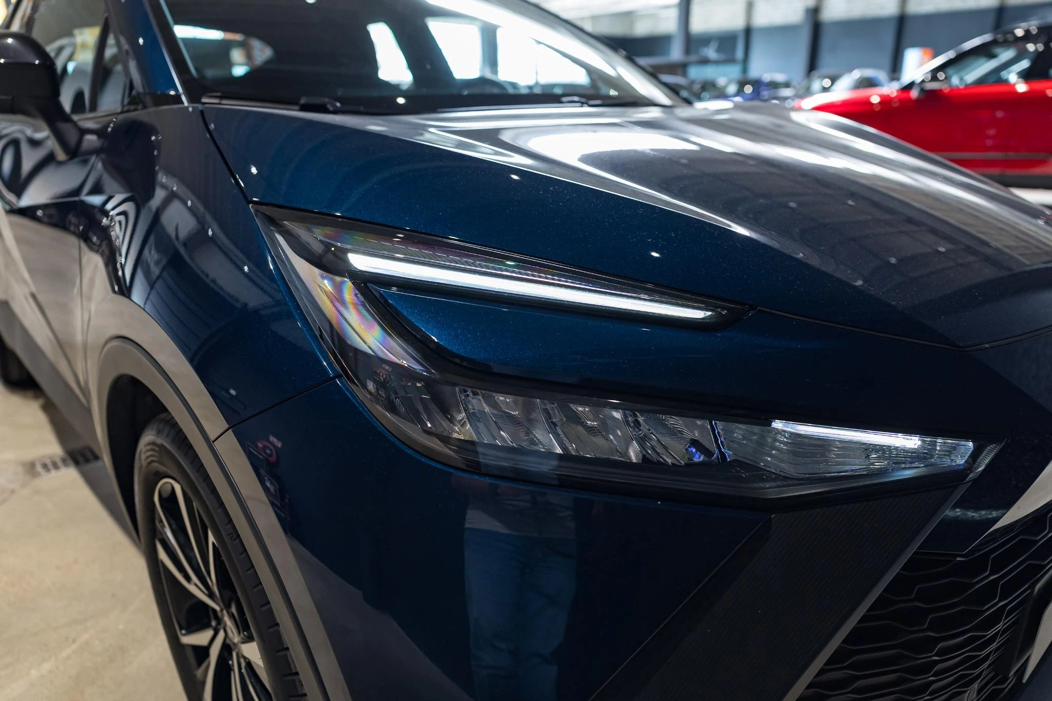 Toyota C-HR 1.8 VVT i-Hybrid C-Lub Mono-Tone E-CVT