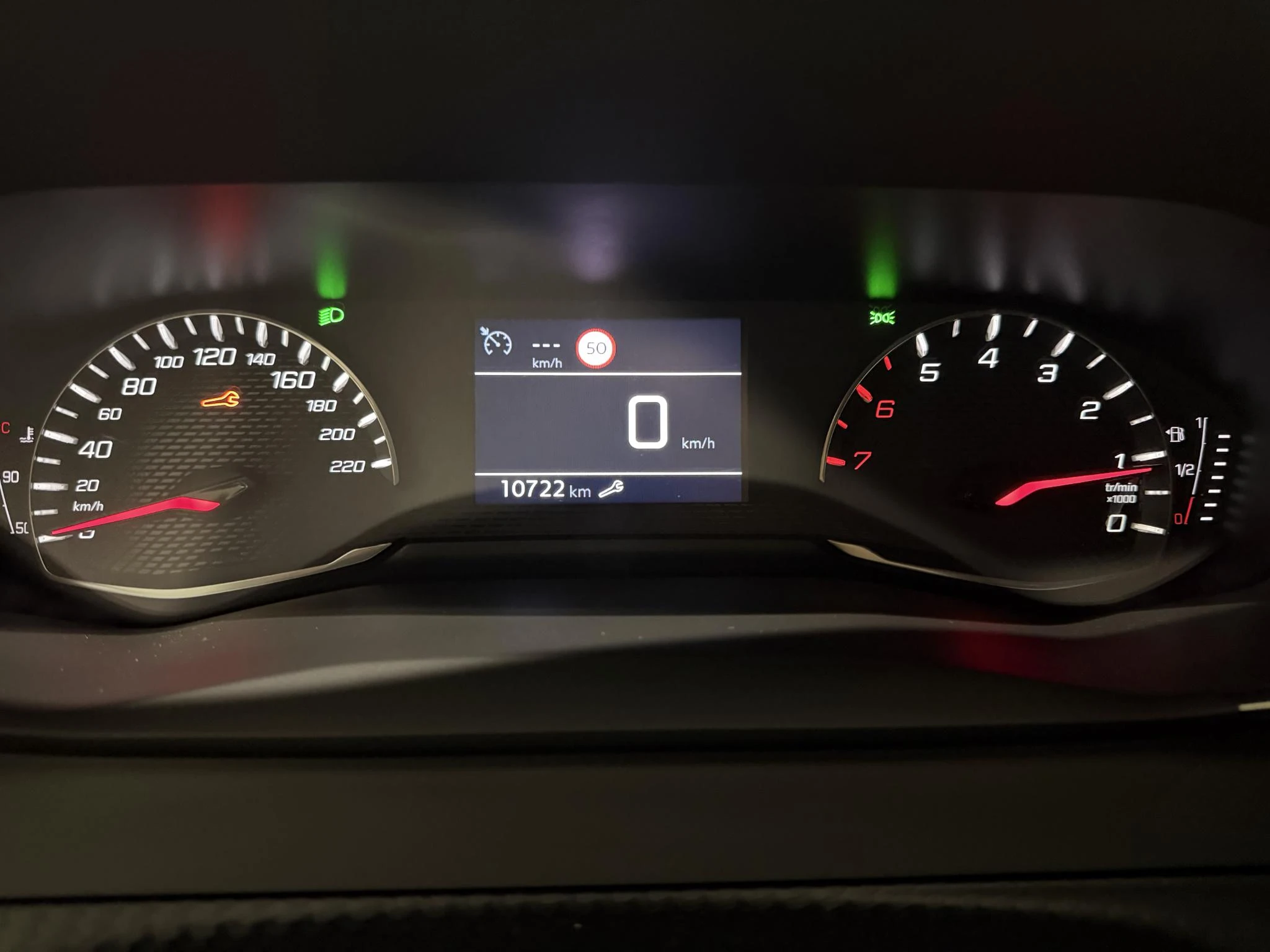 Peugeot-2008-image-6