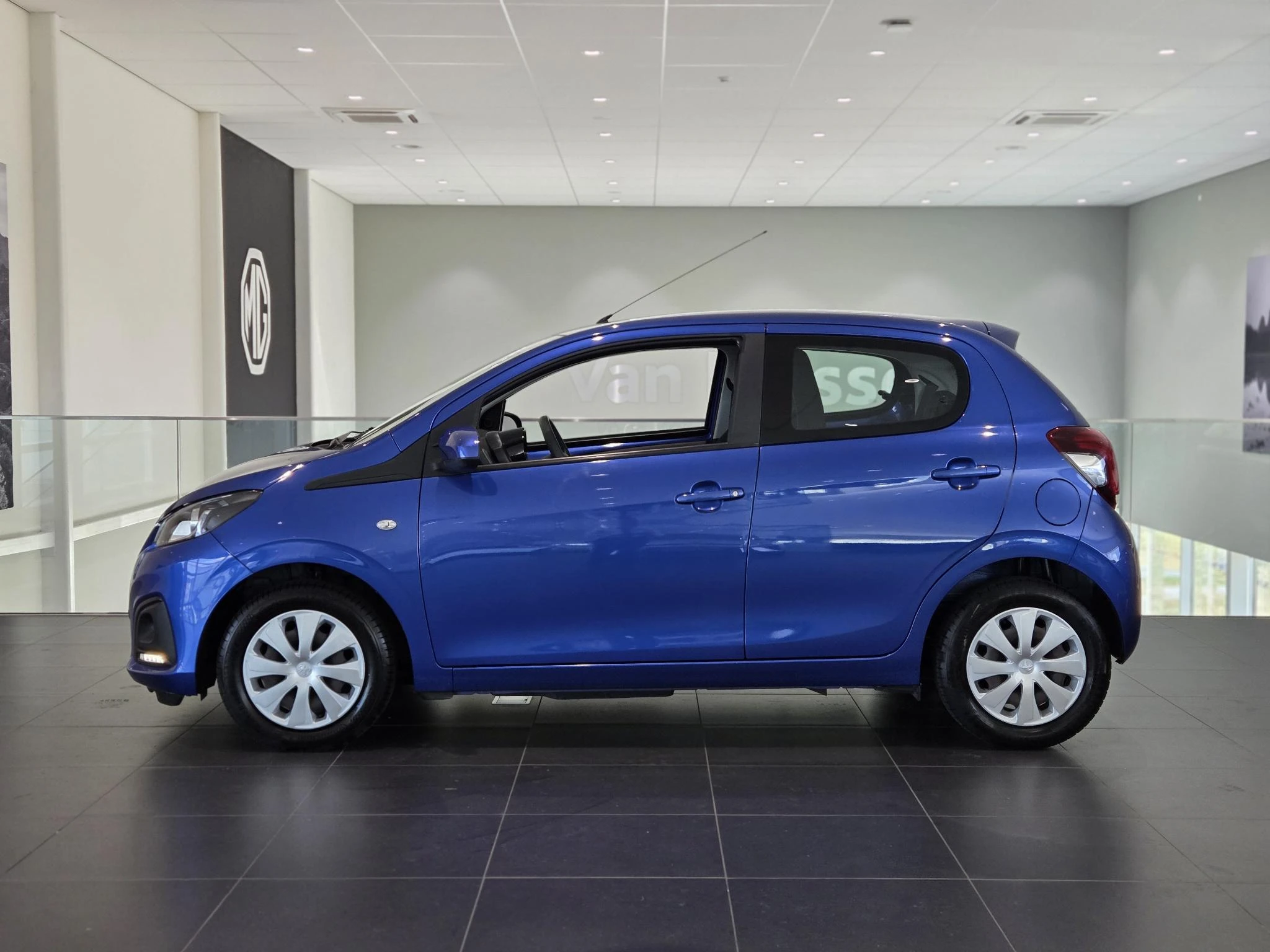 Peugeot-108-image-2