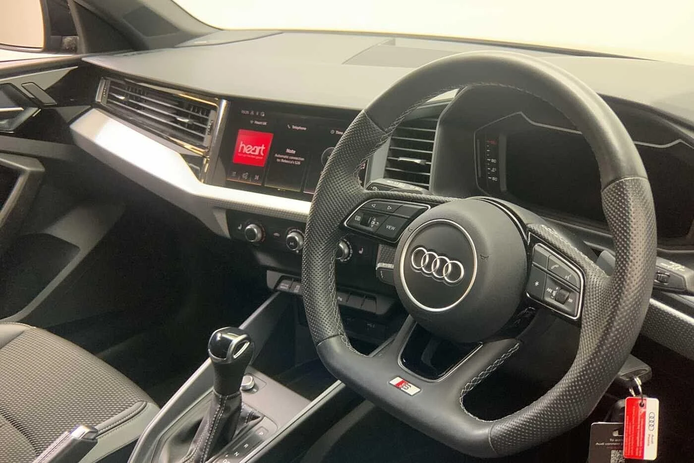 Audi-A1 Sportback-image-5