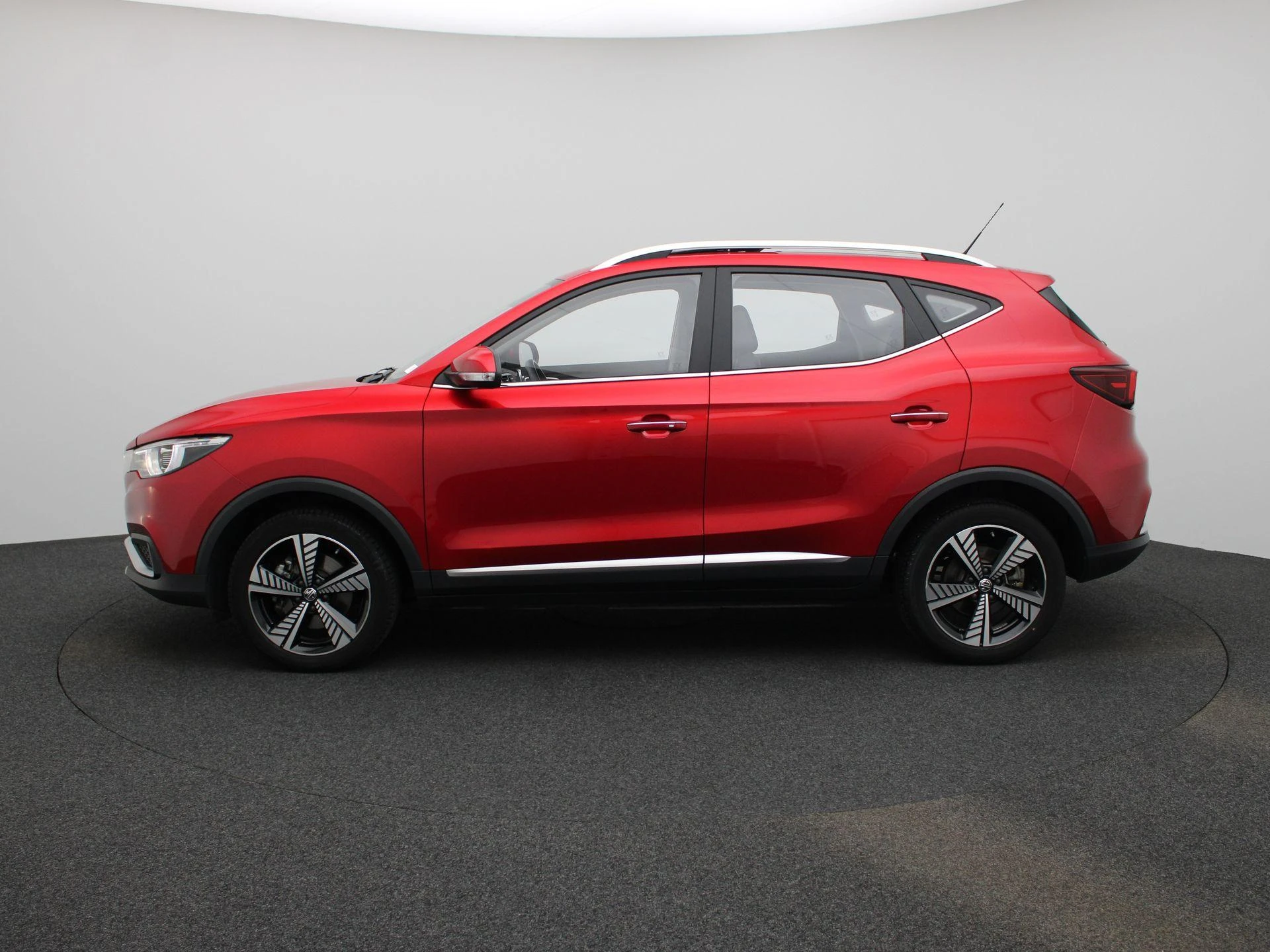 MG-ZS EV-image-3