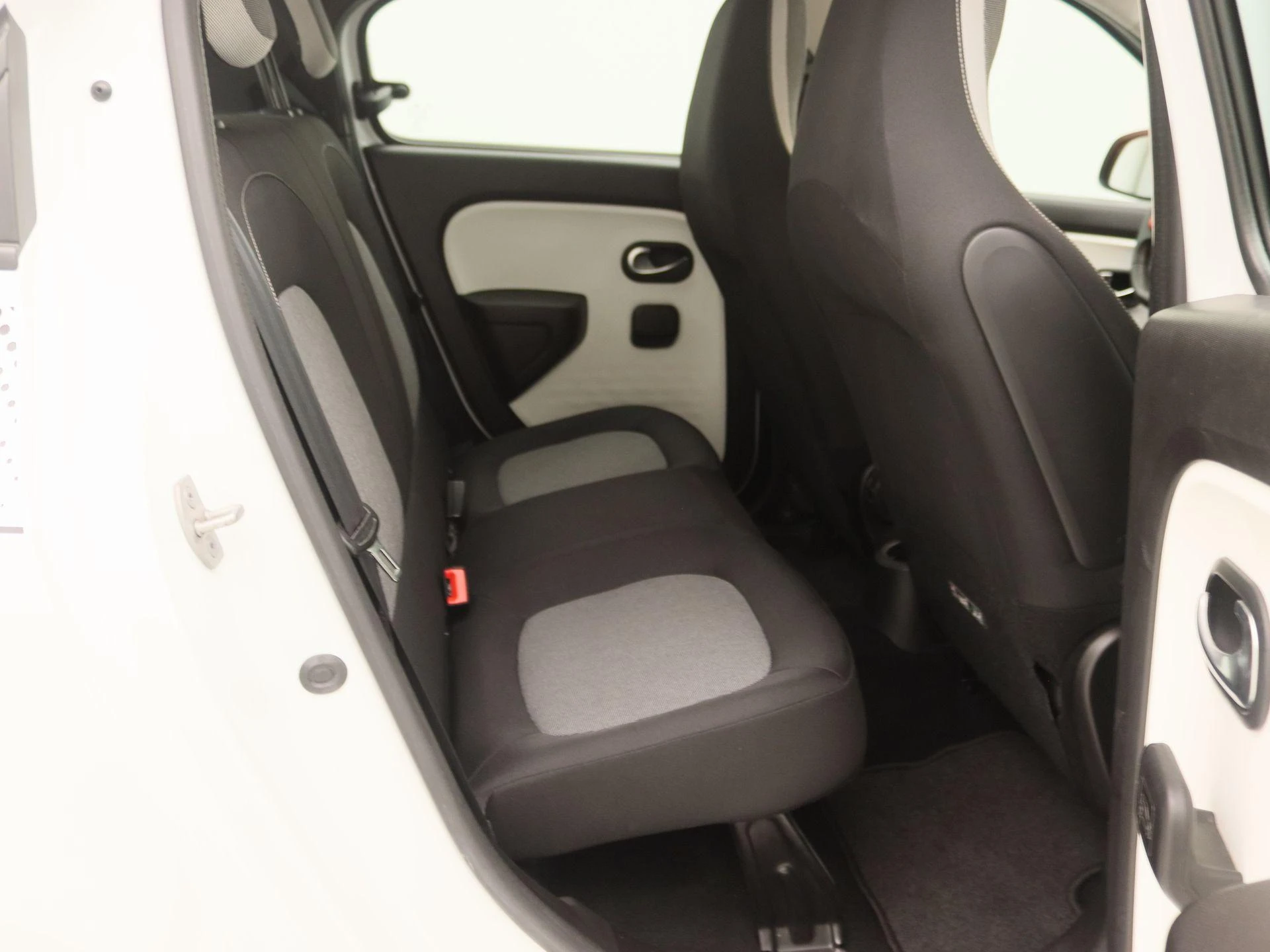 Renault-Twingo-image-21