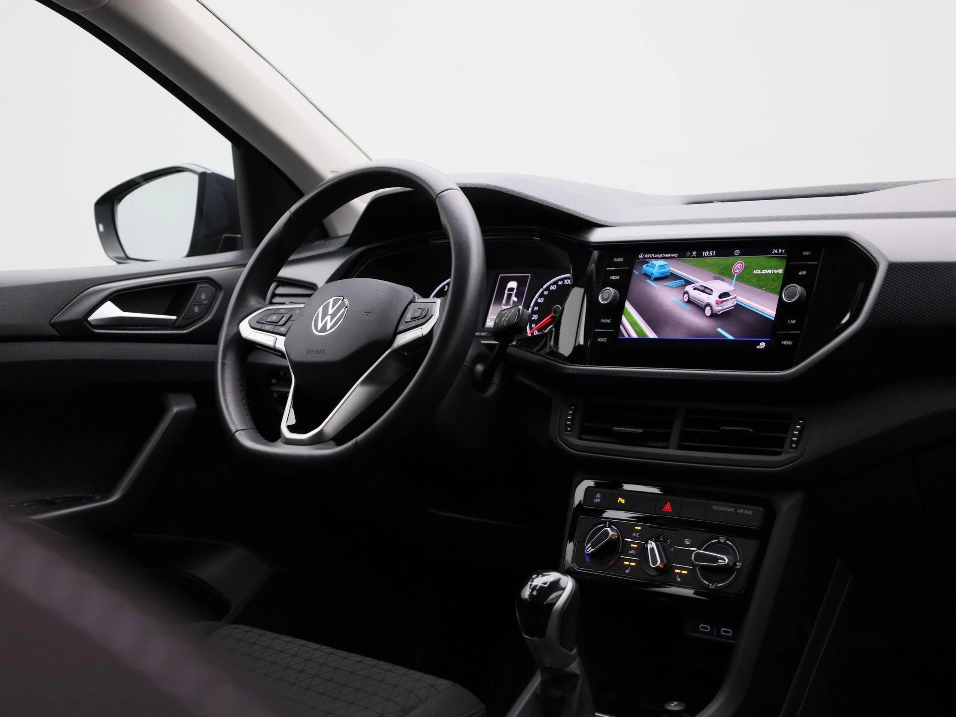 Volkswagen-T-Cross-image-32