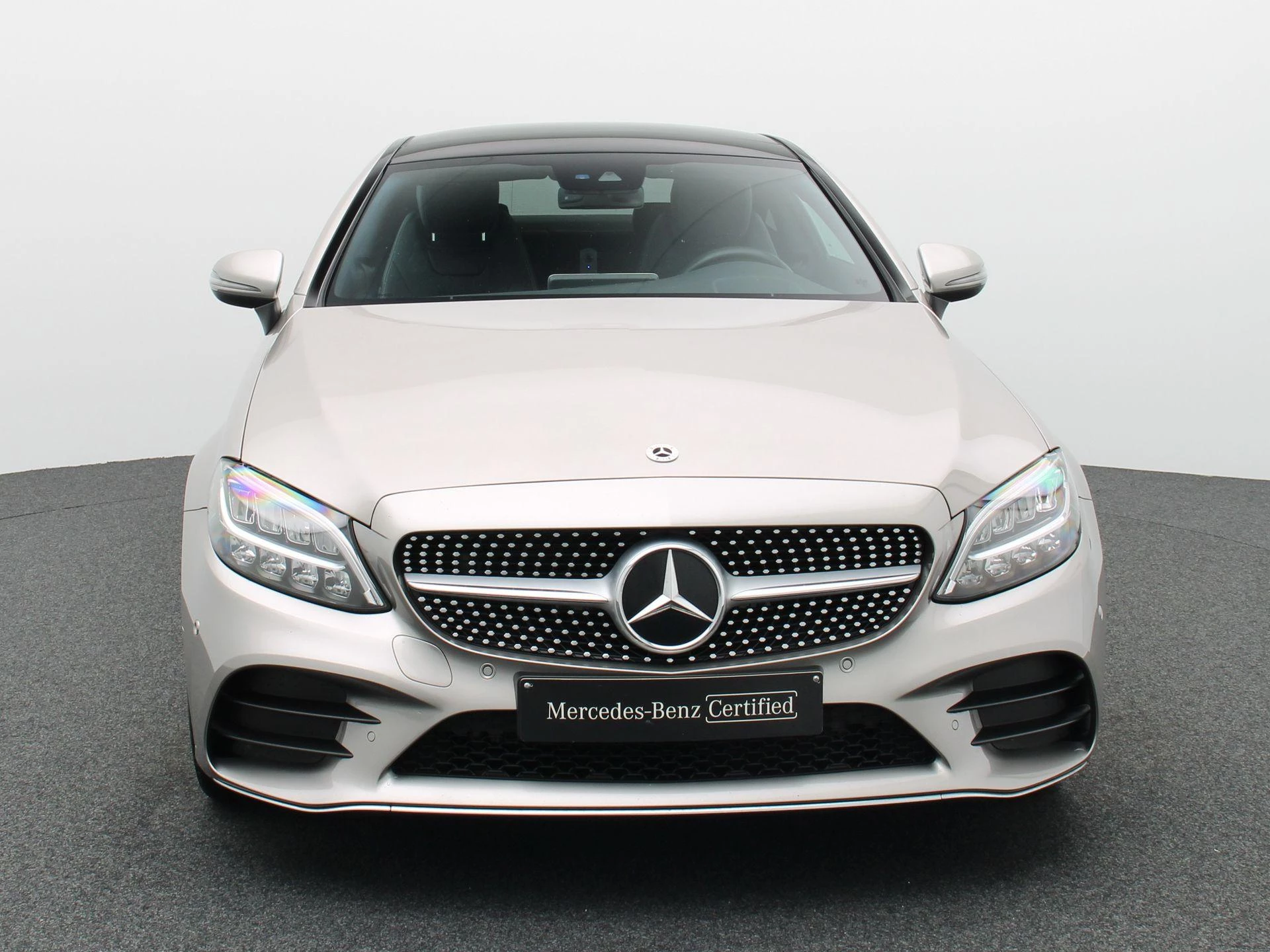 Mercedes-Benz C-Klasse 300 AMG LINE Coupé + 258 PK + PANO DAK + BURMESTER + TREKHAAK +