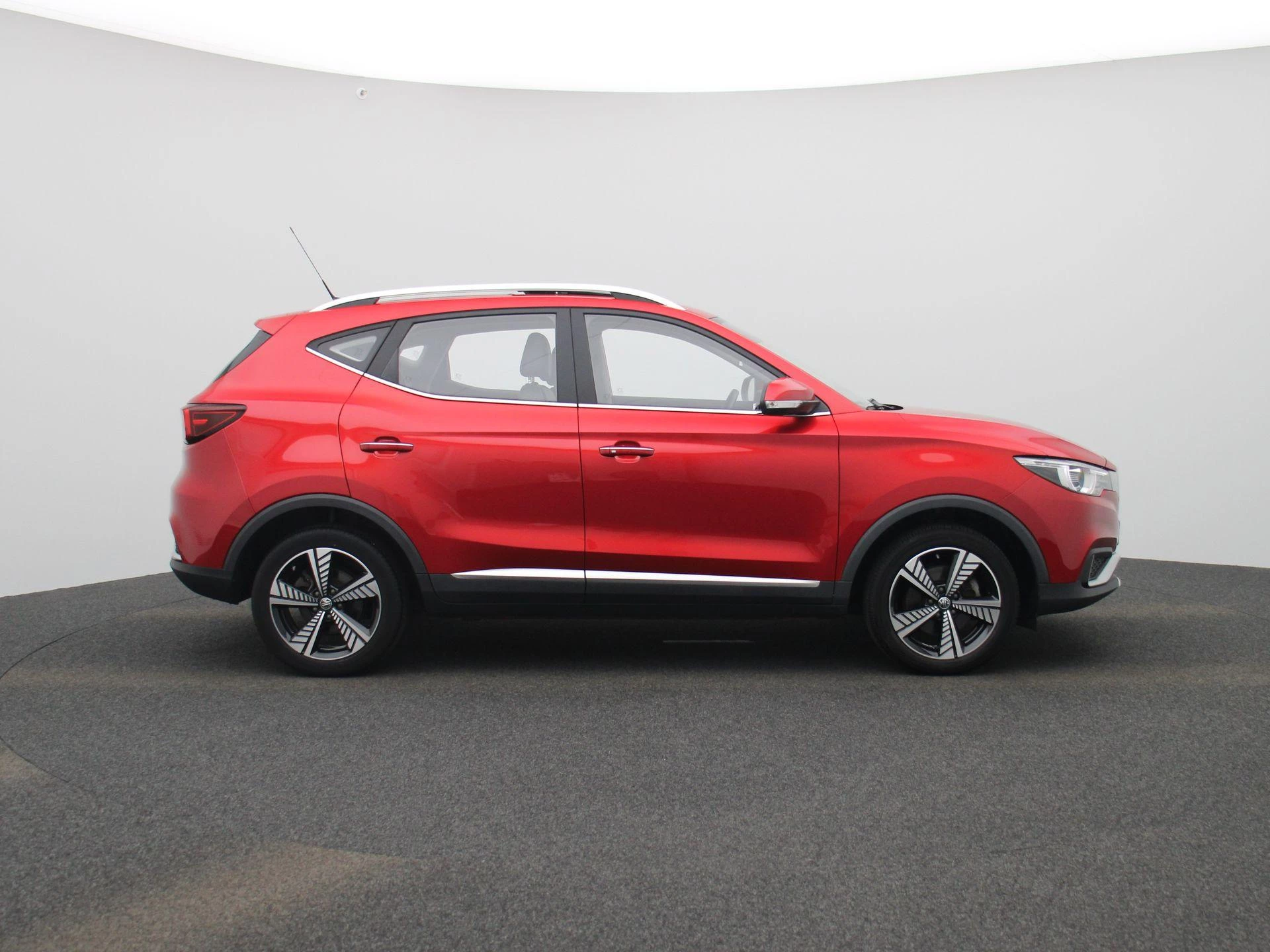 MG-ZS EV-image-5