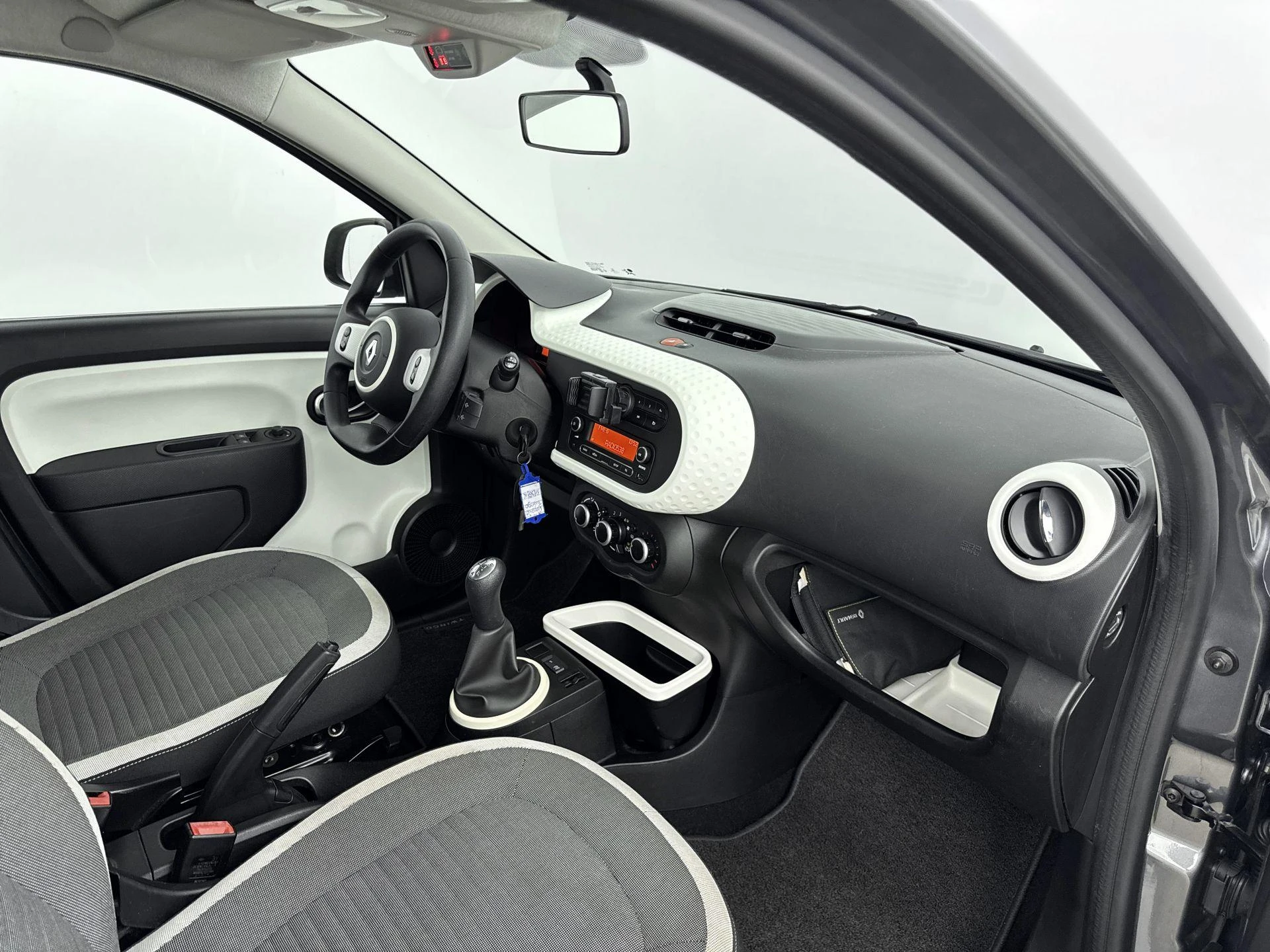 Renault-Twingo-image-8