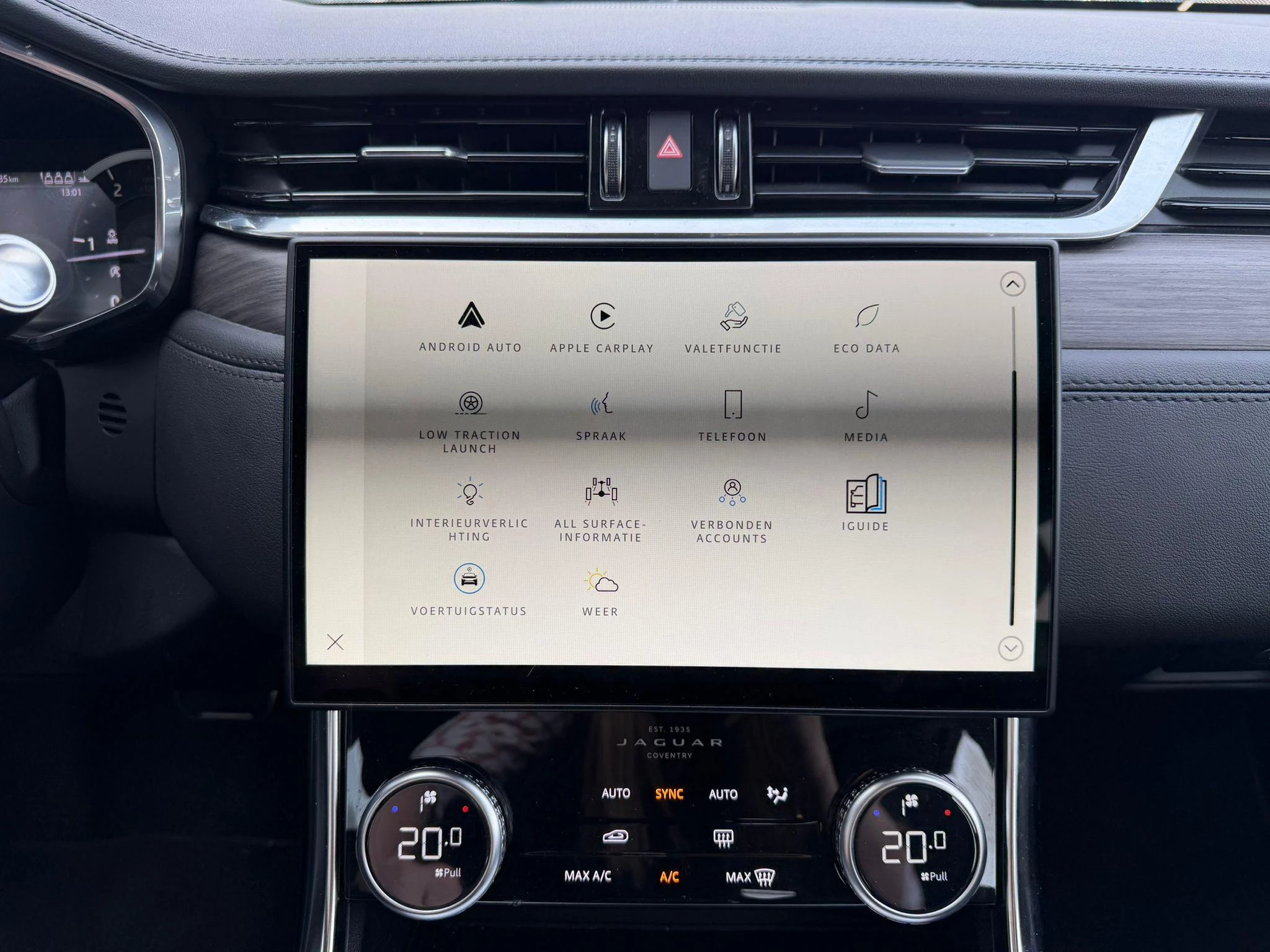 Jaguar XF D200 AWD SE