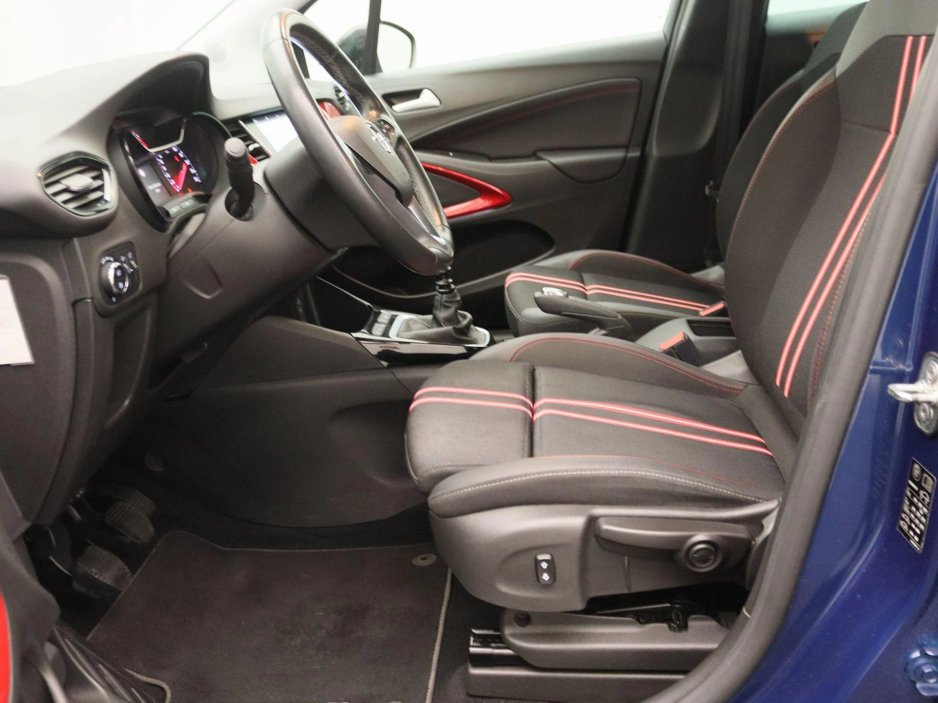 Opel-Crossland-image-12