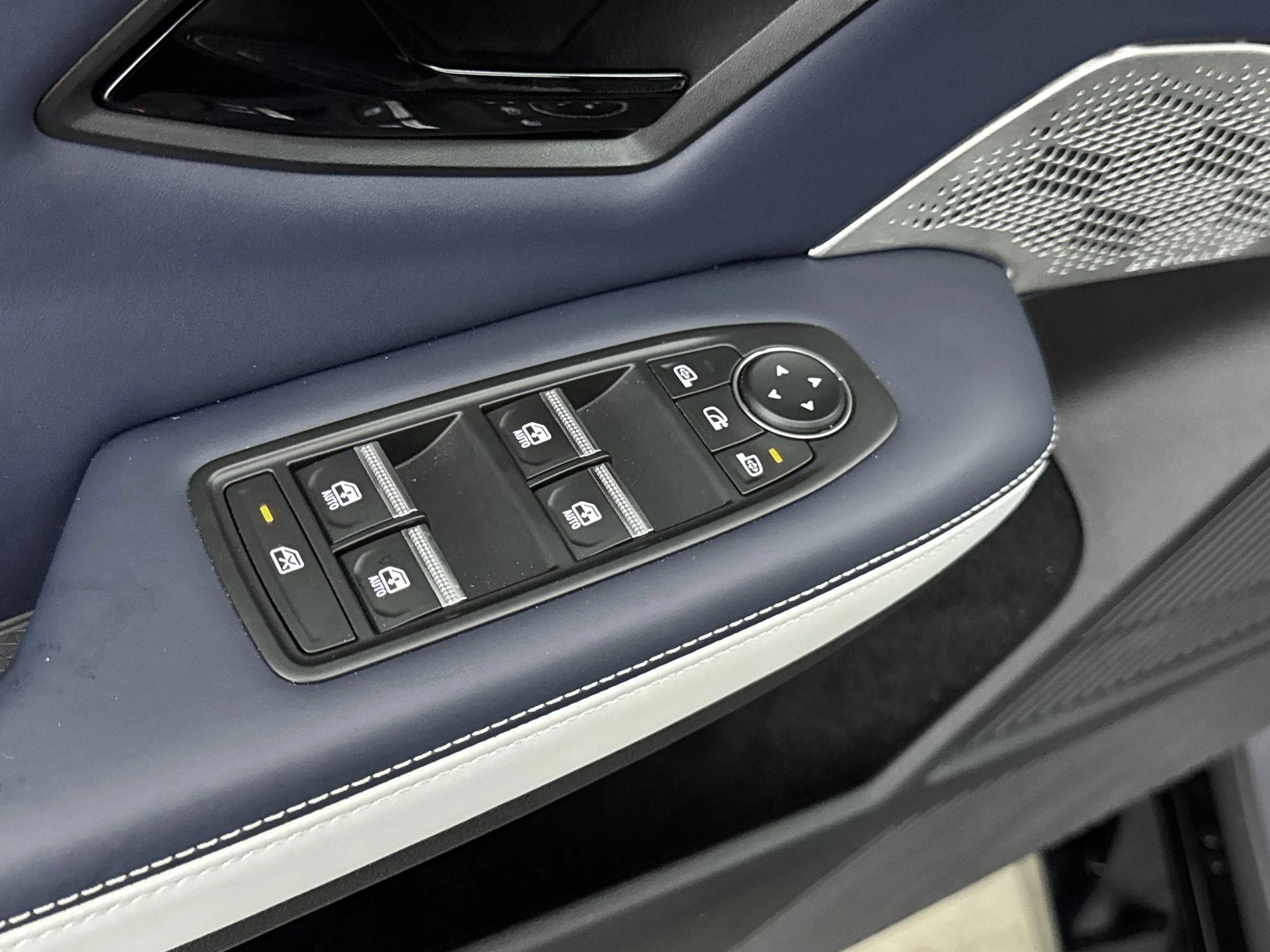 Alpine-A390-image-26