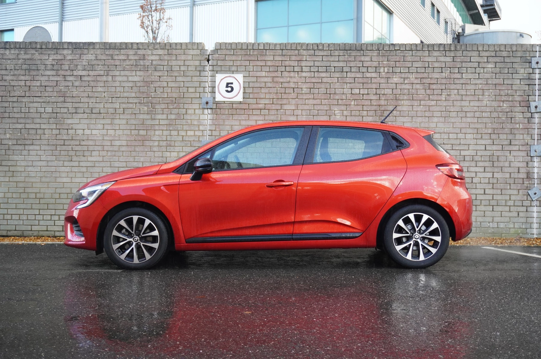Renault-Clio-image-14