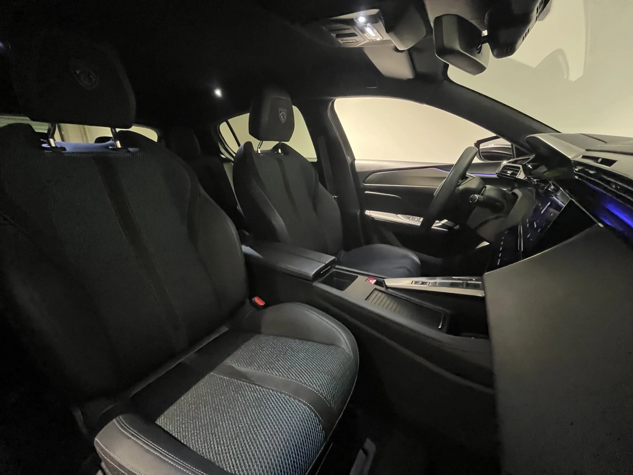 Peugeot-e-308-image-19