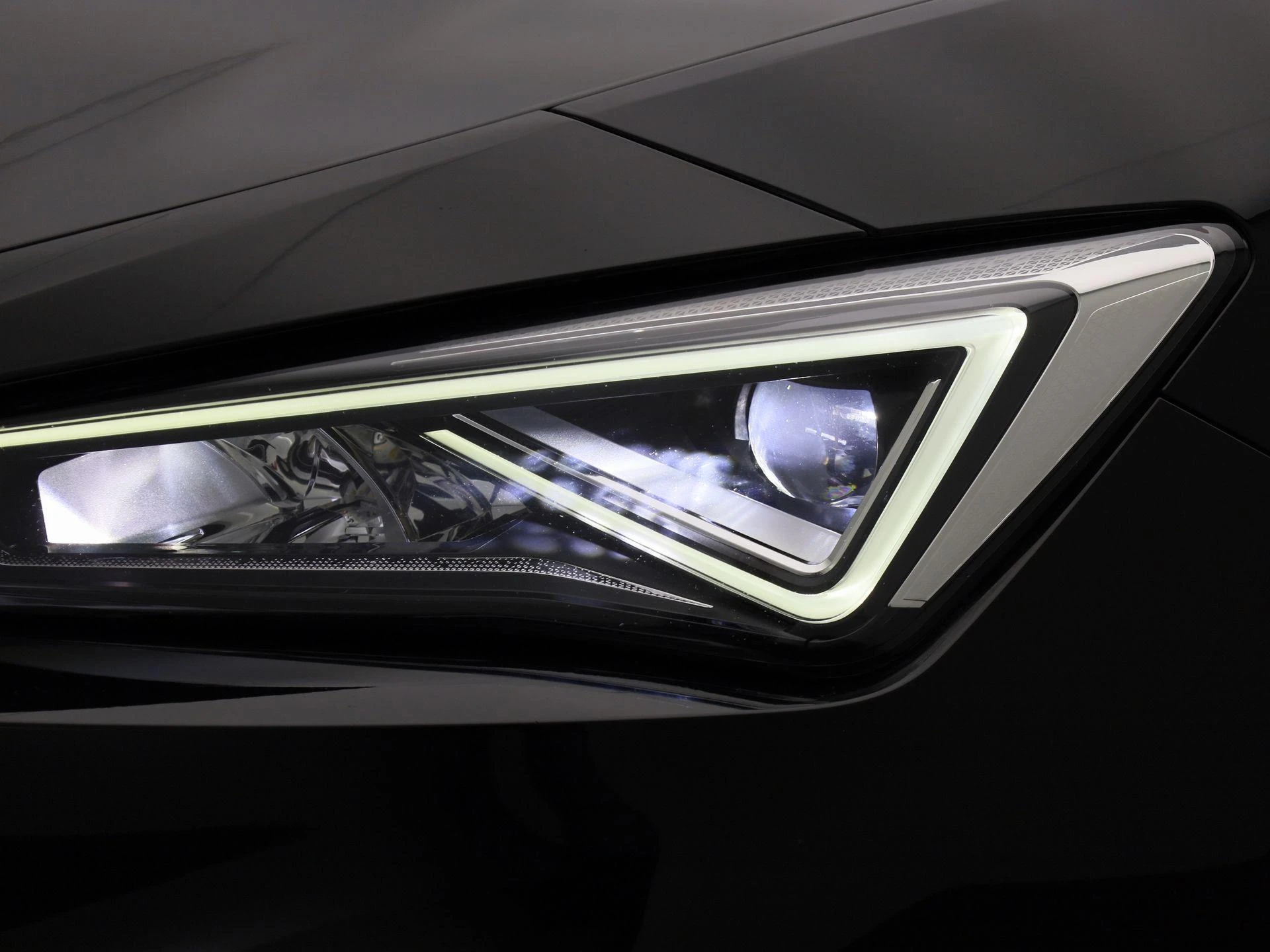 SEAT-Leon-image-13