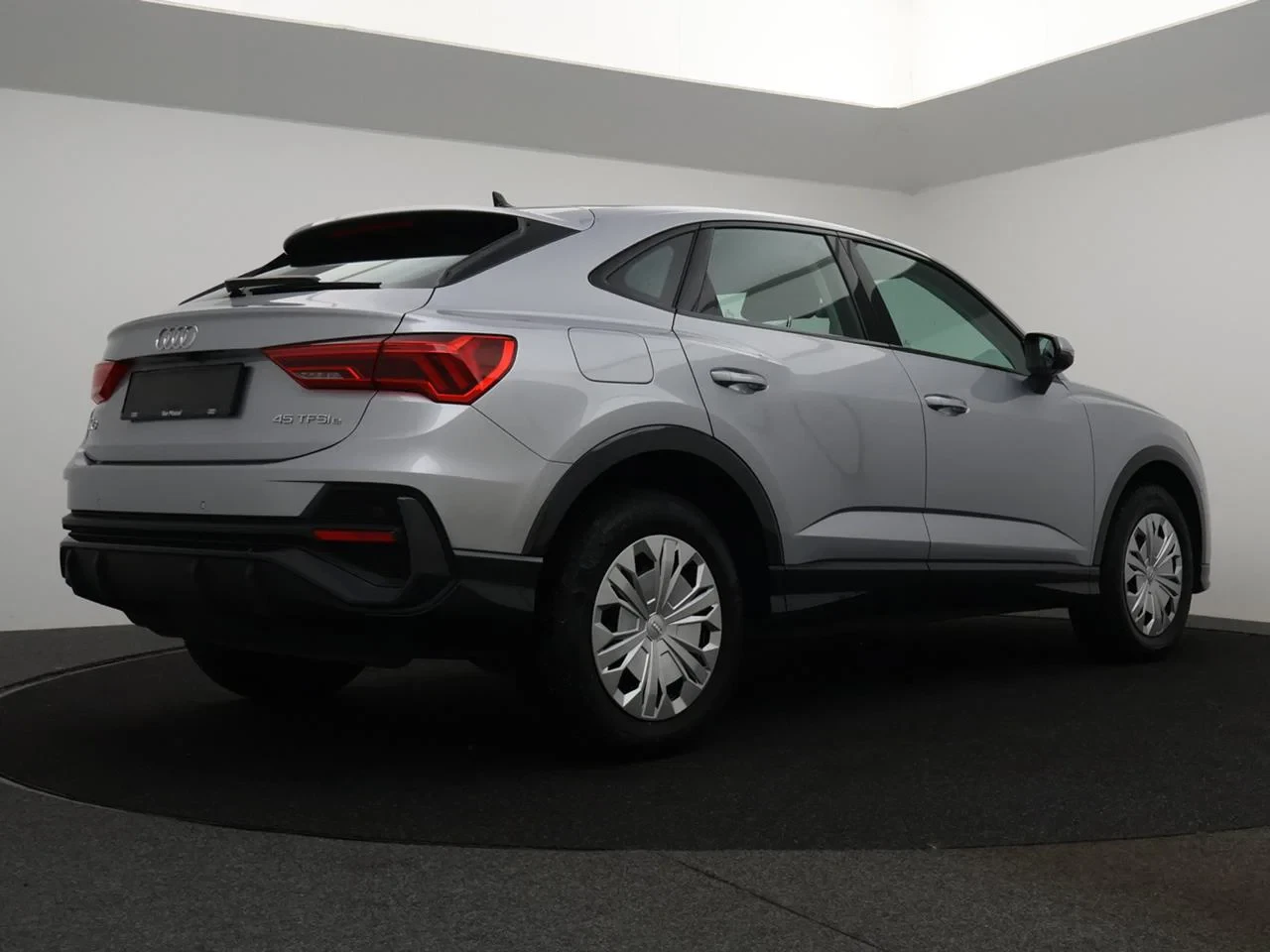 Audi-Q3-image-16