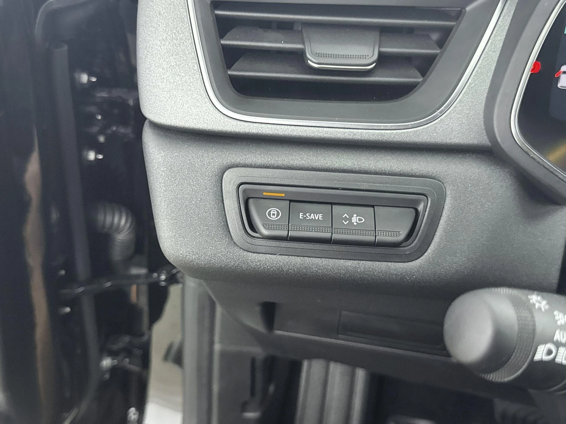 Renault-Captur-image-19