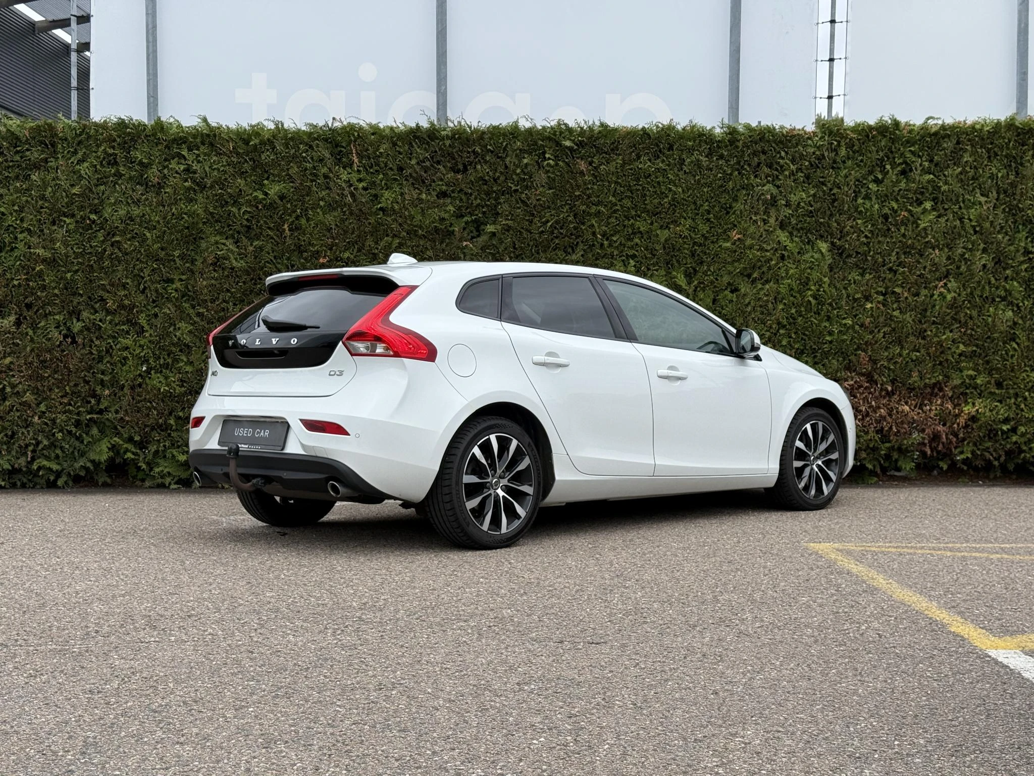 Volvo-V40-image-6